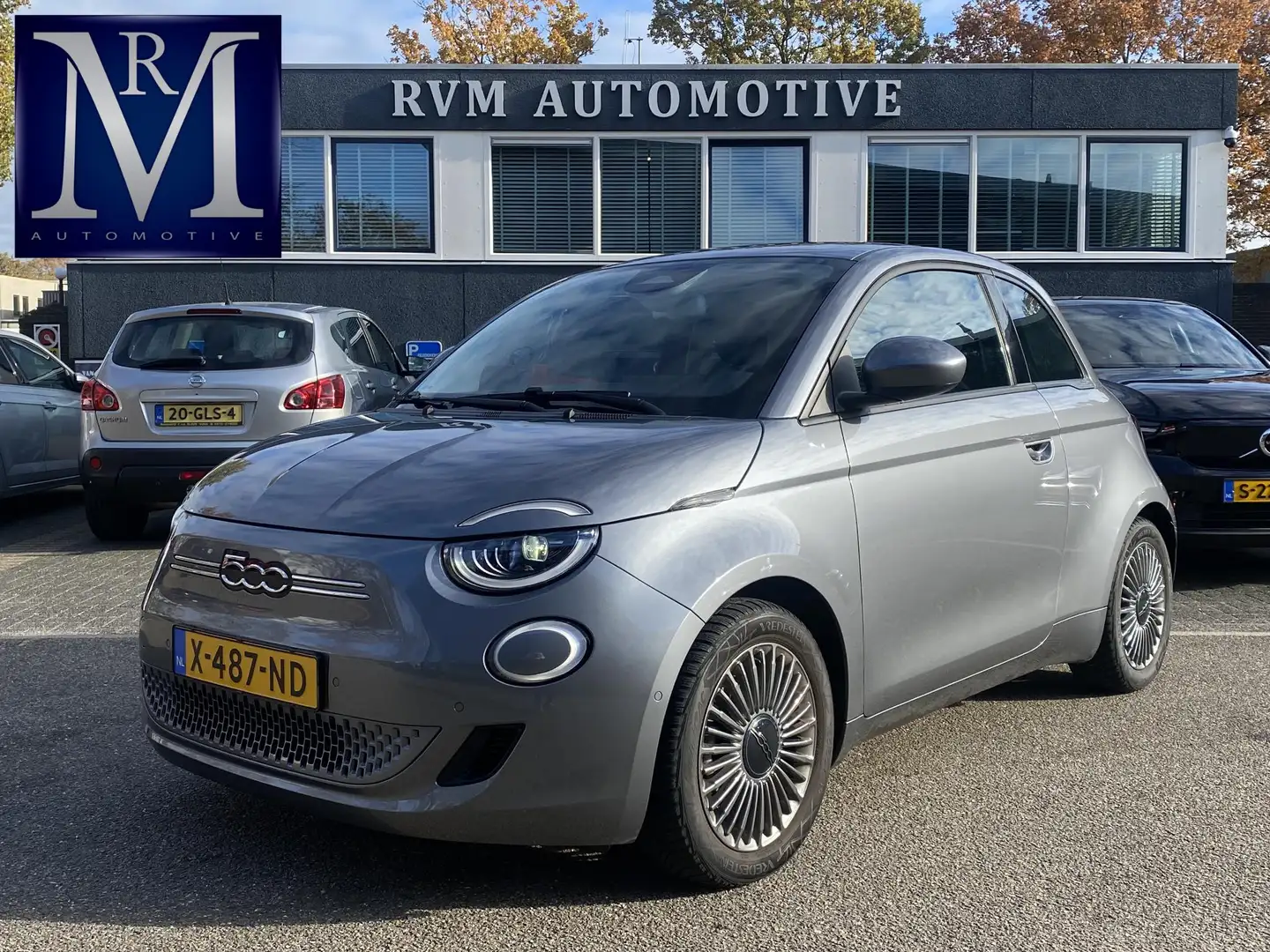Fiat 500e Icon 42 kWh KEYLESS| STOELVERWARMING| CAMERA| DODE Grau - 1