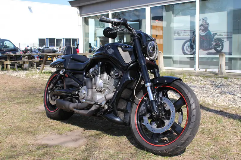Harley-Davidson V-Rod - foto 5