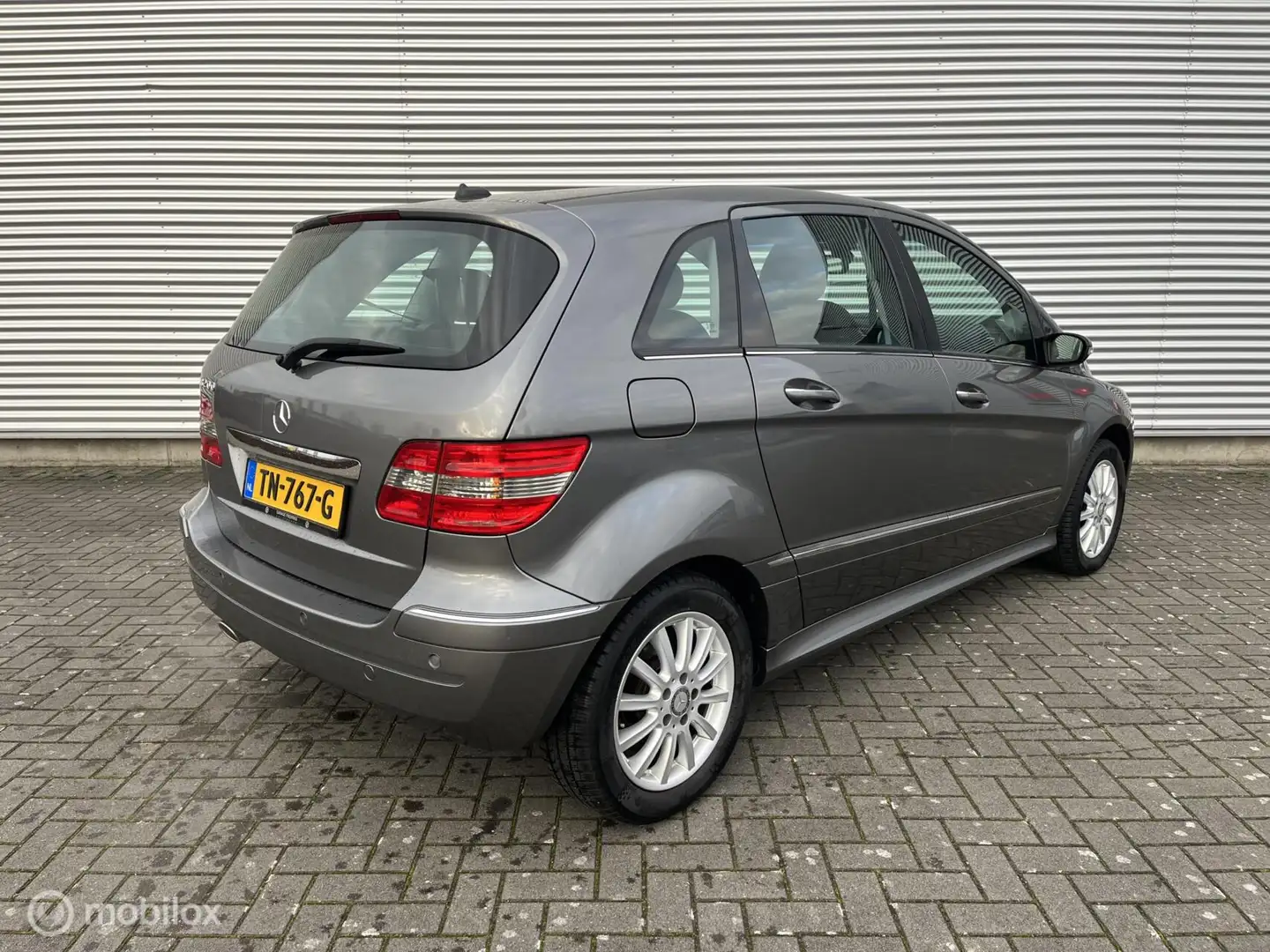 Mercedes-Benz B 200 | Climate | Parkeersensoren | Grau - 2