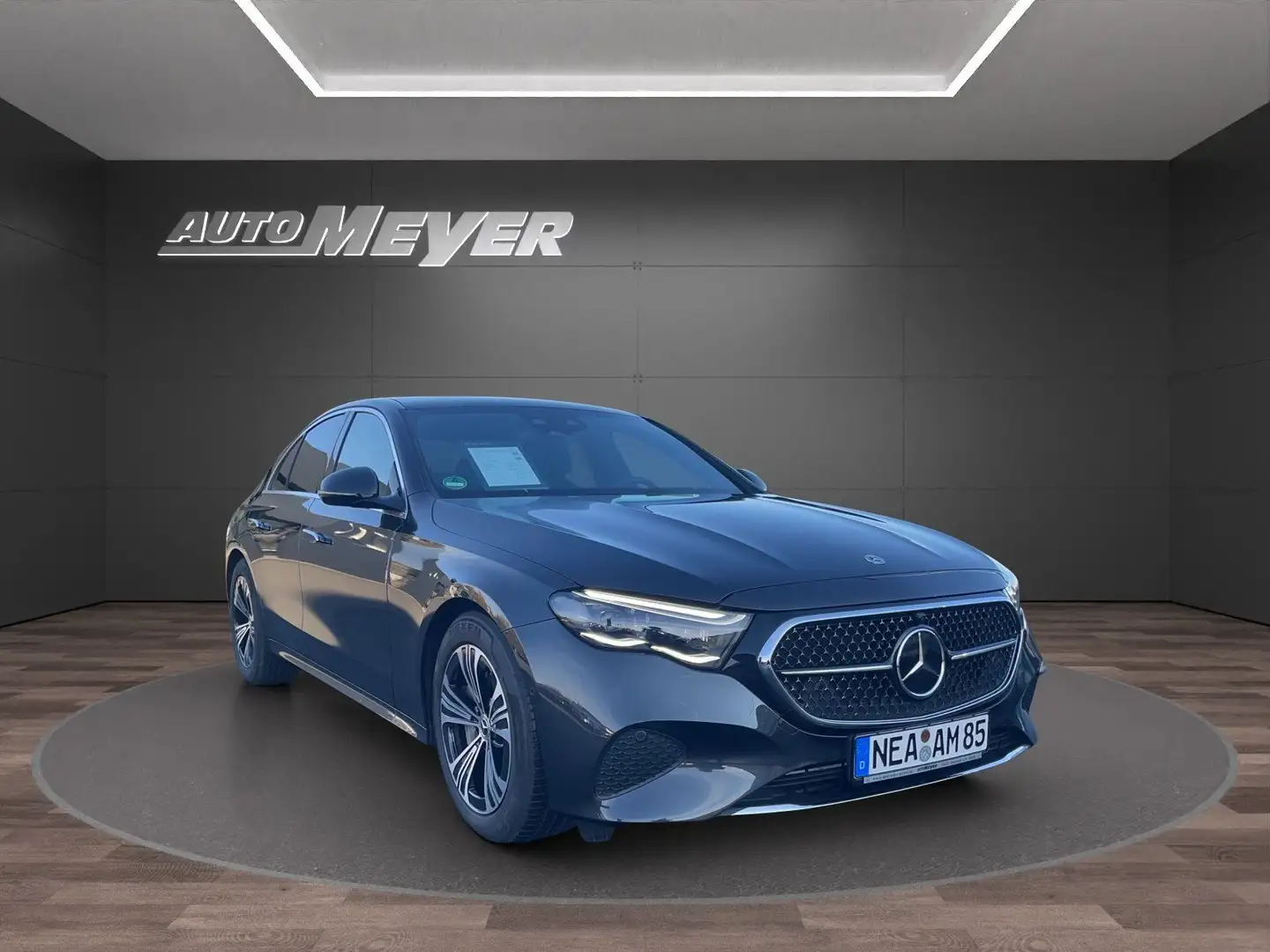 Mercedes-Benz E 450 d 4M AVANTGARDE+PANO+FAHRASSI+DIGITAL+BURM Grau - 2