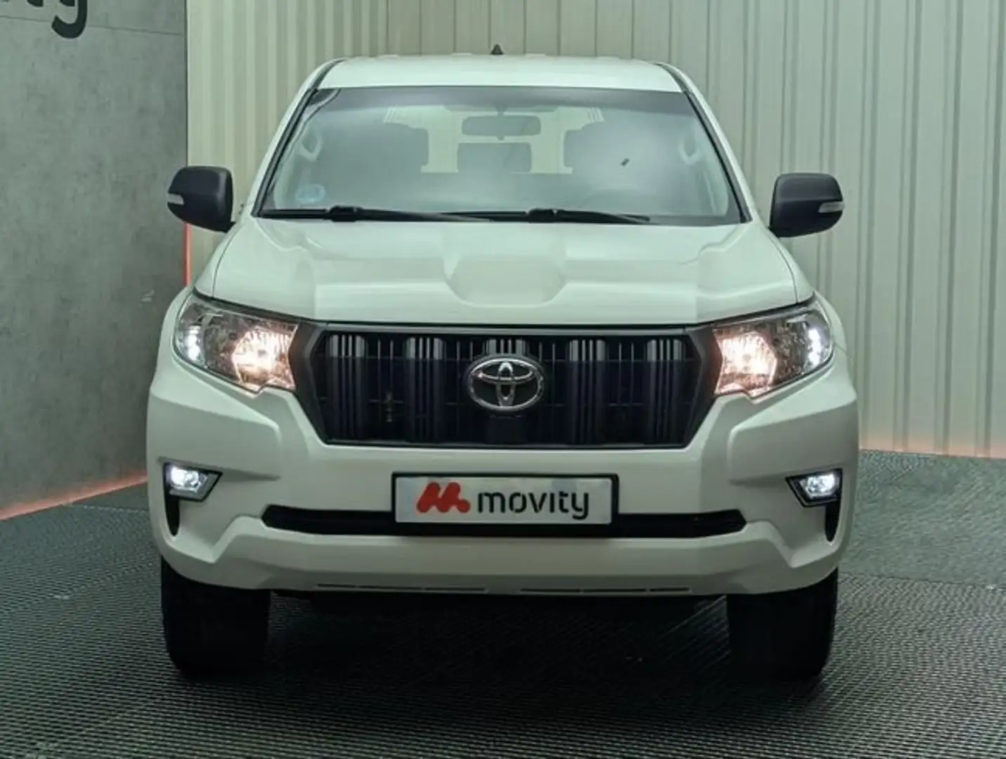 Toyota Land Cruiser 2.8 D-4D 5PL GX 177CV Alb - 2