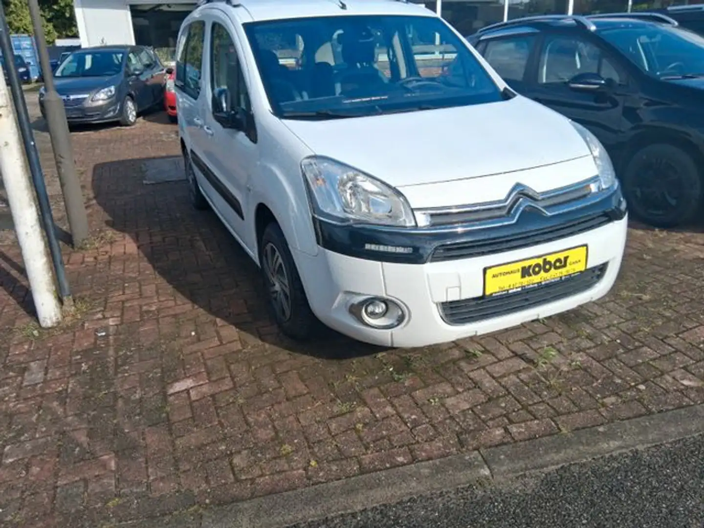 Citroen Berlingo Kombi Selection  Selection Weiß - 2