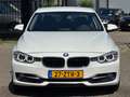 BMW 320 3-serie 320i Sedan HIgh Exe Sport 2013 NL Auto Wit Wit - thumbnail 2