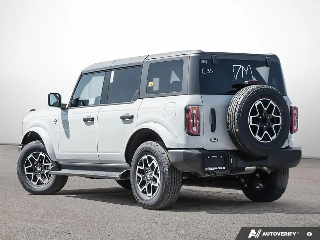 Ford Bronco снимка Ford Bronco