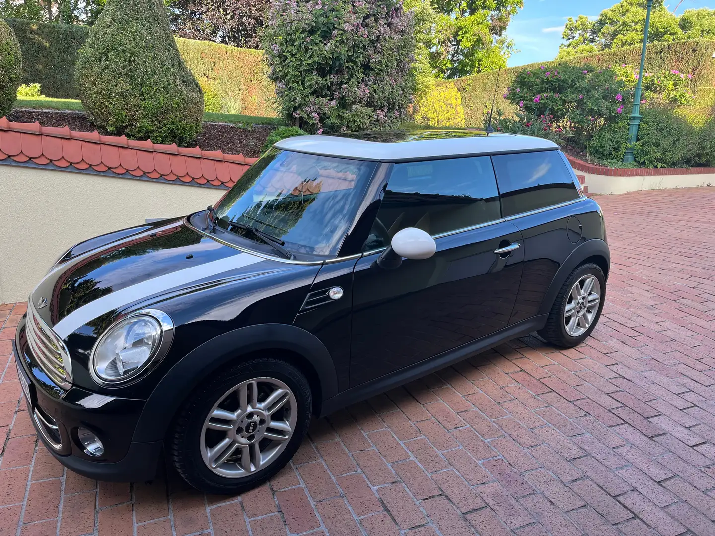 MINI Cooper D MINI COOPER D Aut. COOPER Schwarz - 1