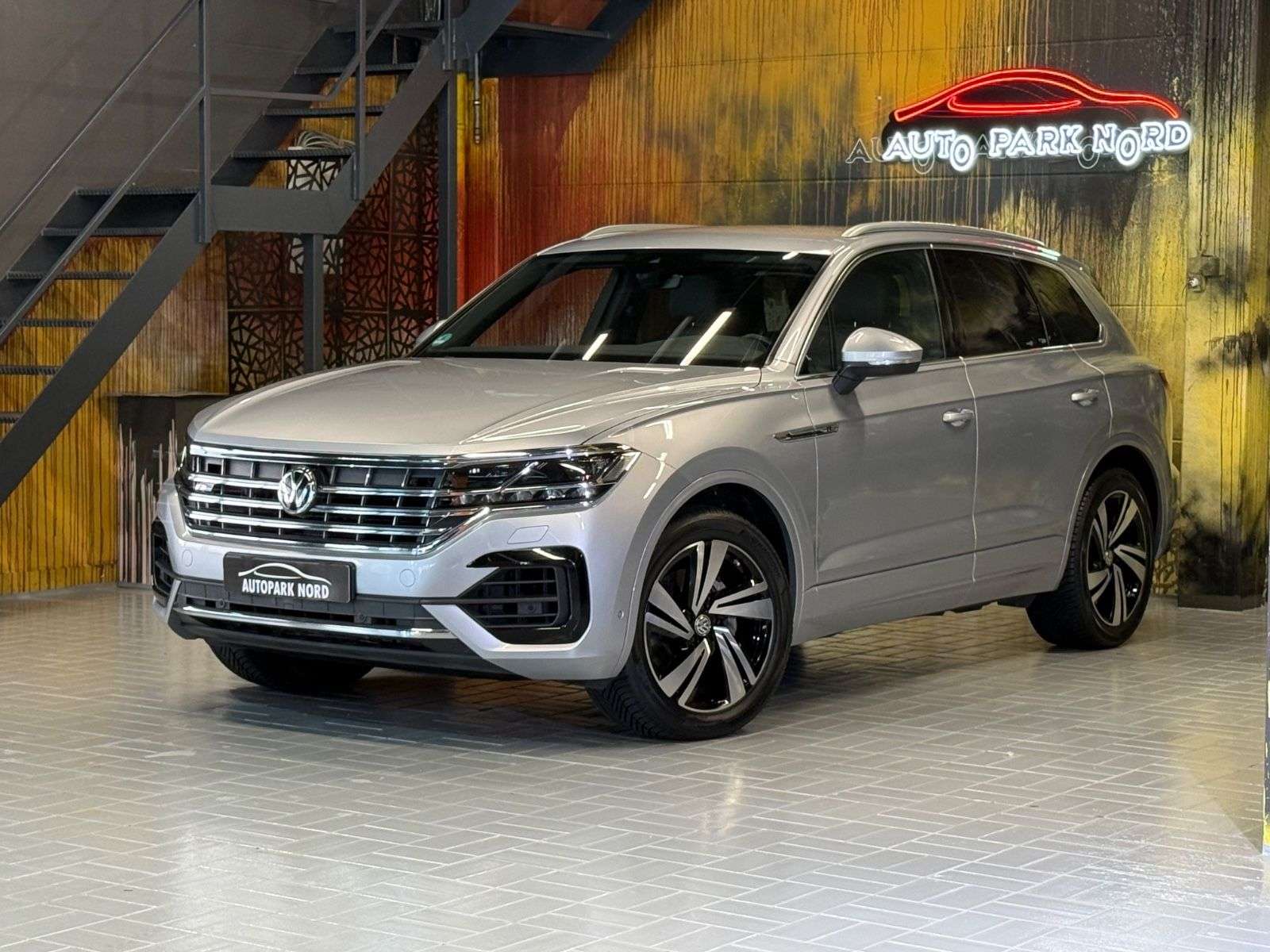 Second hand Volkswagen Touareg 3.0 TDI