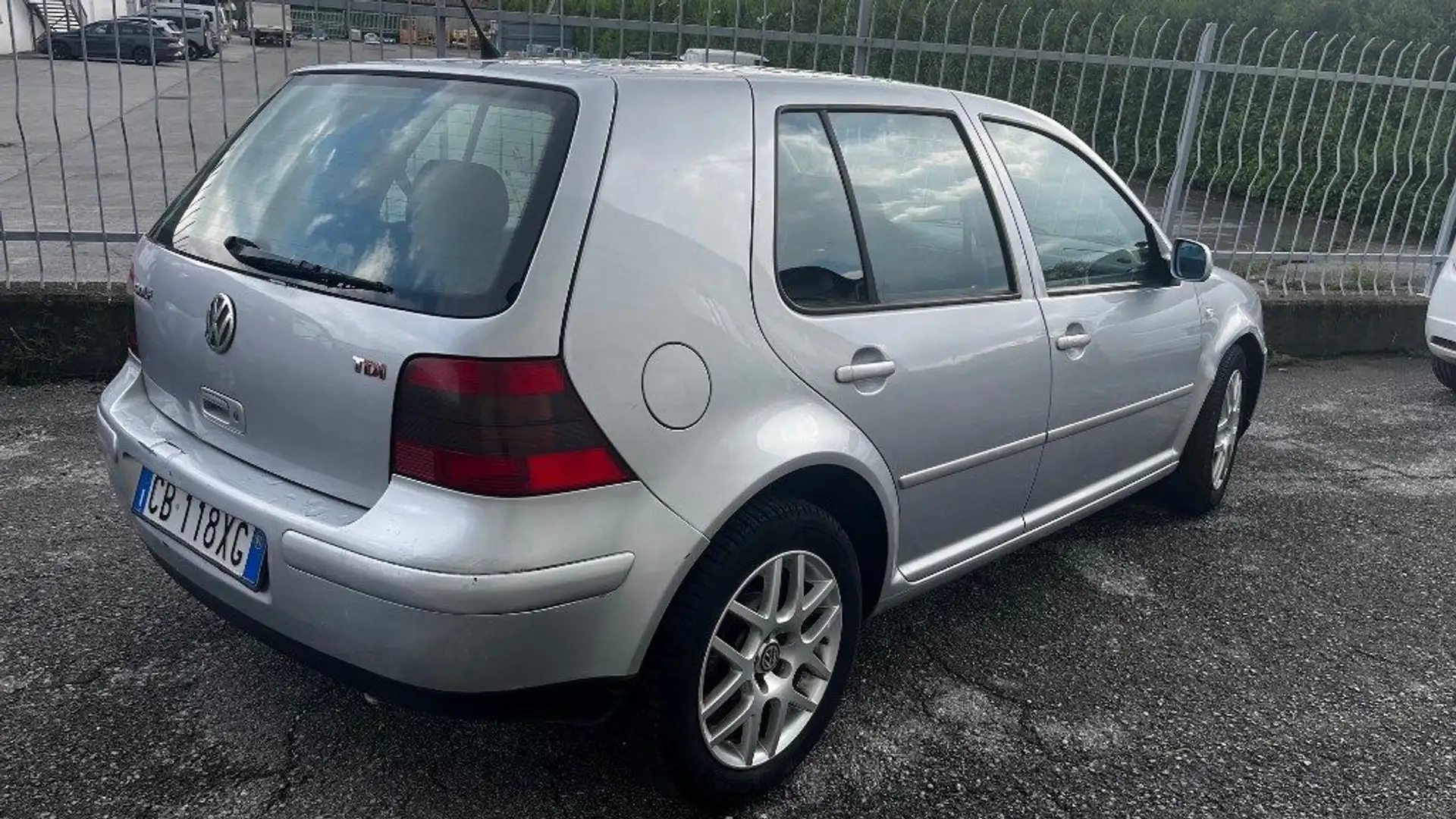 Volkswagen Golf 1.9 TDI/115 CV cat 5p. AUTOMATICA SI NEOPATENT. Gri - 2