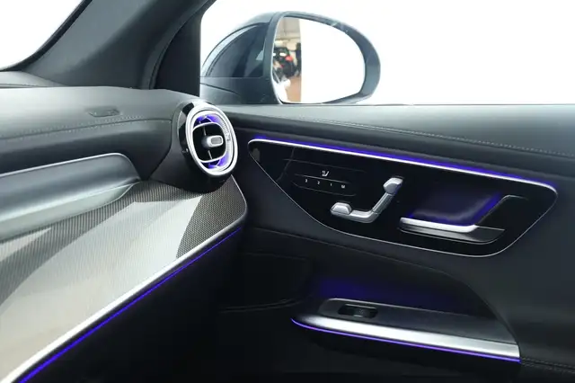 Mercedes-Benz GLC view 10