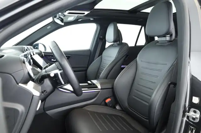Mercedes-Benz GLC view 6