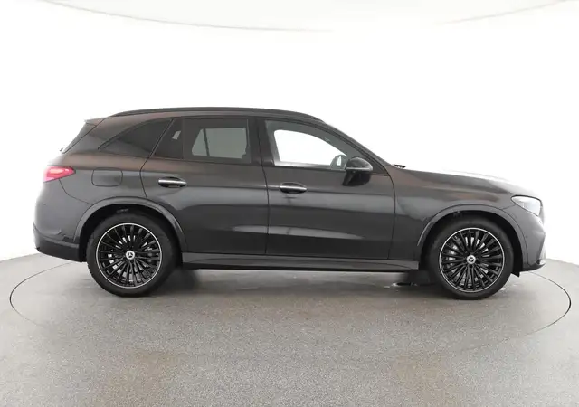 Mercedes-Benz GLC view 9