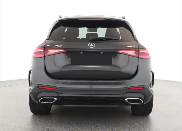 Mercedes-Benz GLC view 13
