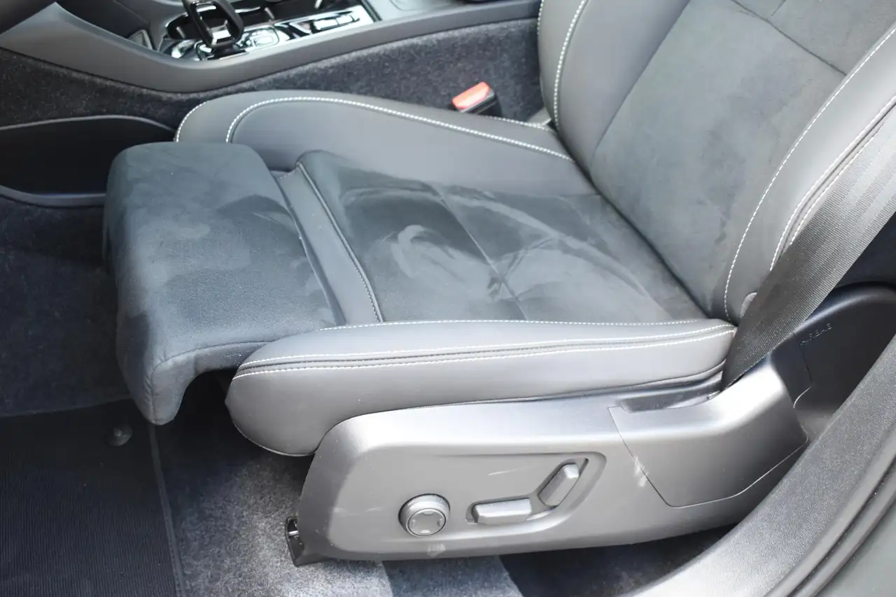 Volvo XC40 B4 211PK Automaat Plus Dark / Adaptive Cruise cont, миниатюра 12