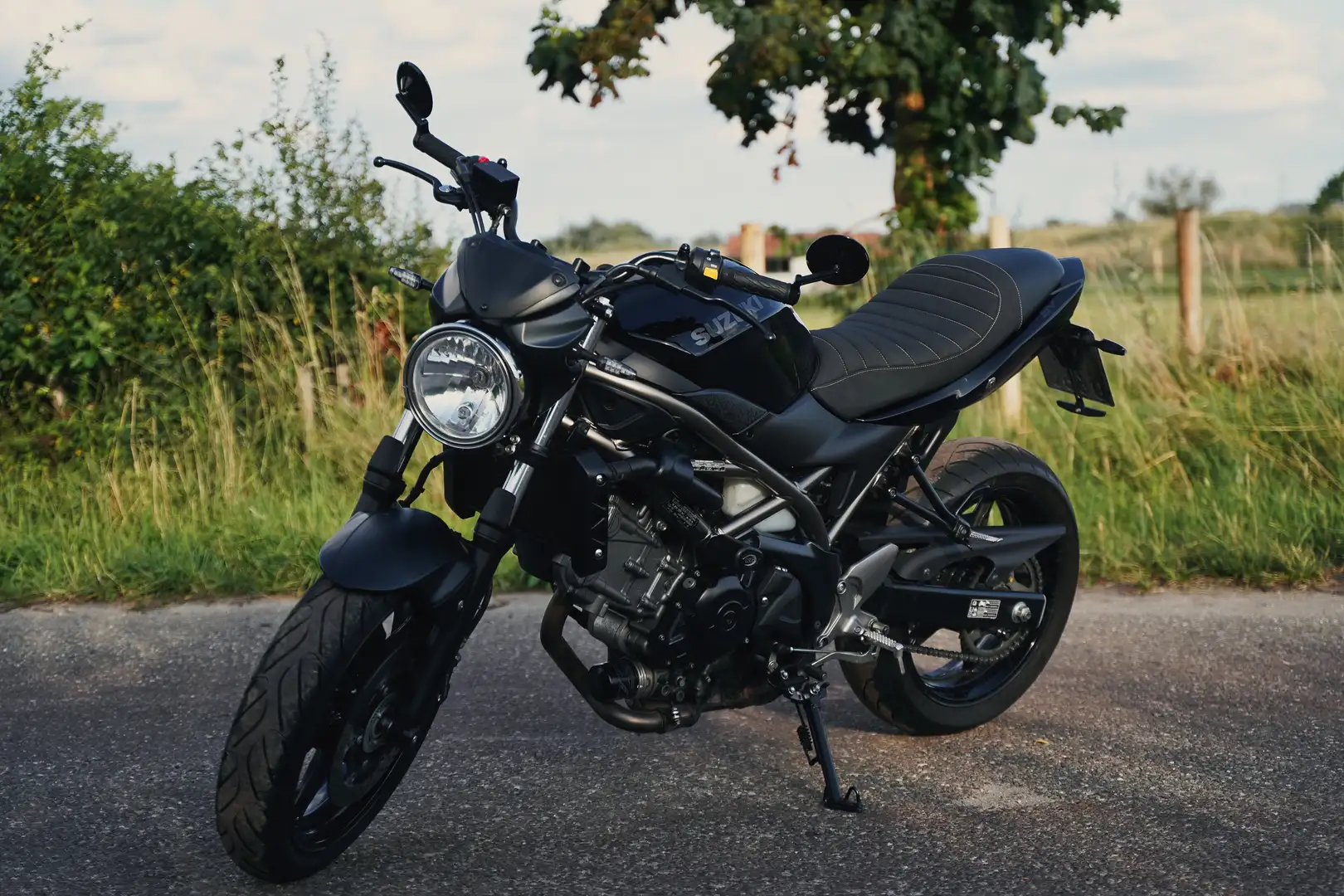 Suzuki SV 650 Negru - 1