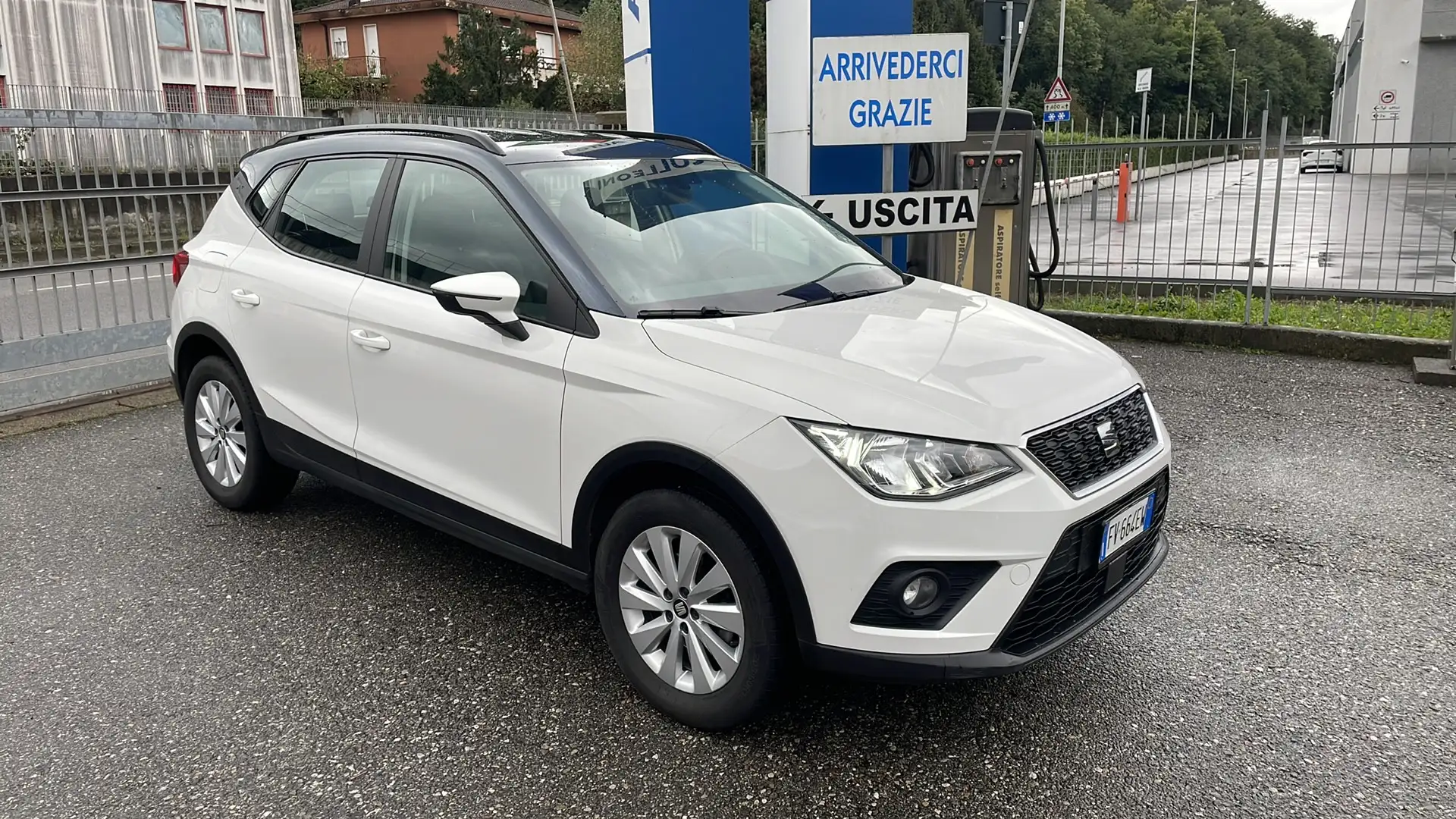 SEAT Arona Arona 1.6 tdi  95cv Blanc - 2