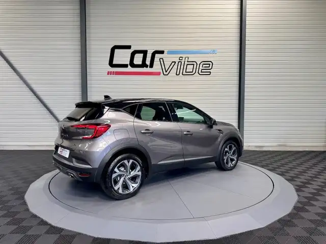 Renault Captur view 4
