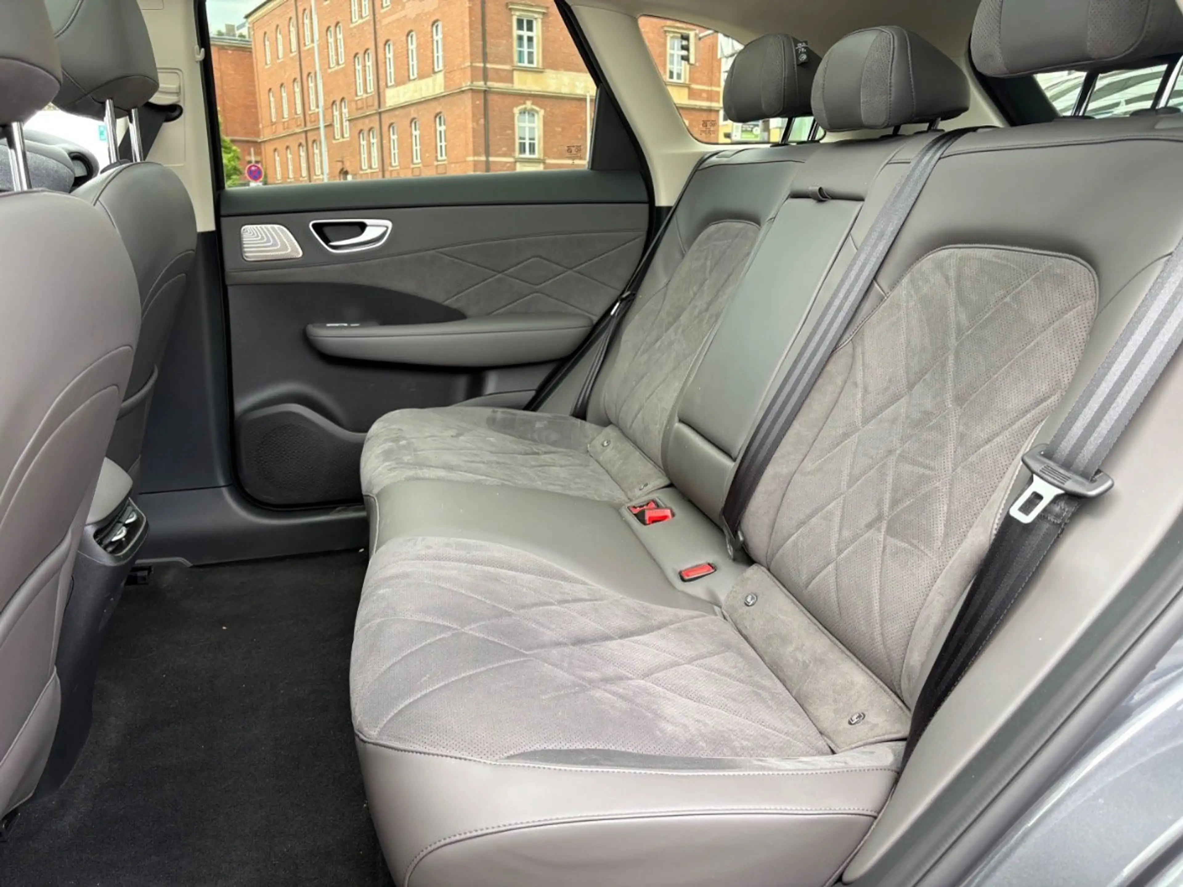 MG MGS6 EV S6 EV Luxury ACC+LED+Navi+SHZ+Winterp.+2xKlima — photo 13