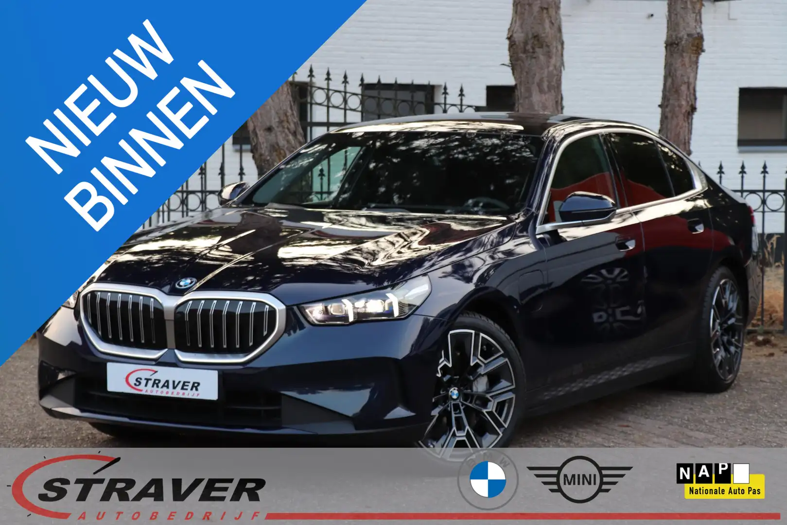 BMW 550 5-serie 550e xDrive |Bowers/Wilkins |Panoramadak | Blauw - 1