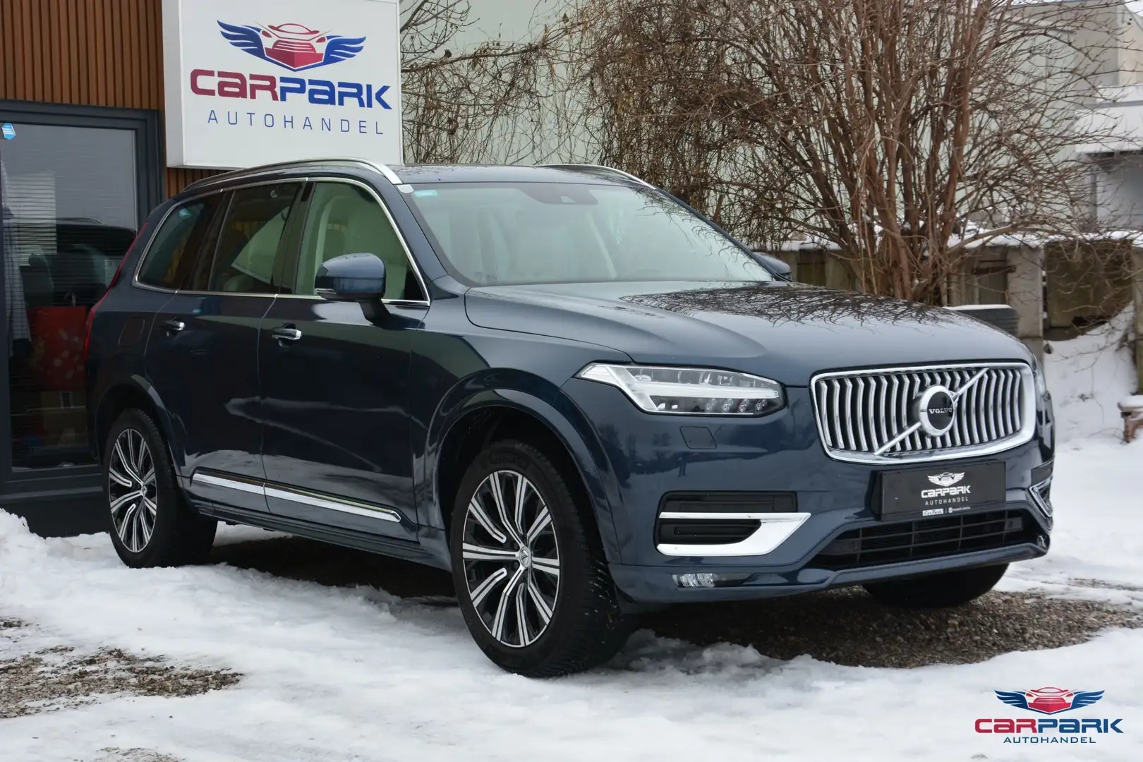 Volvo XC90 B5 AWD Inscription | 7-Sitzer | Blau - 1