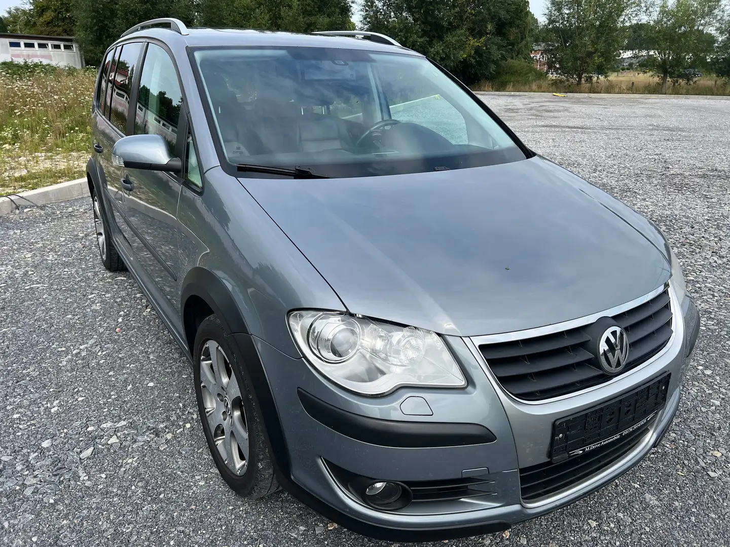 Volkswagen Cross Touran 1.4 TSI DSG Серый - 1