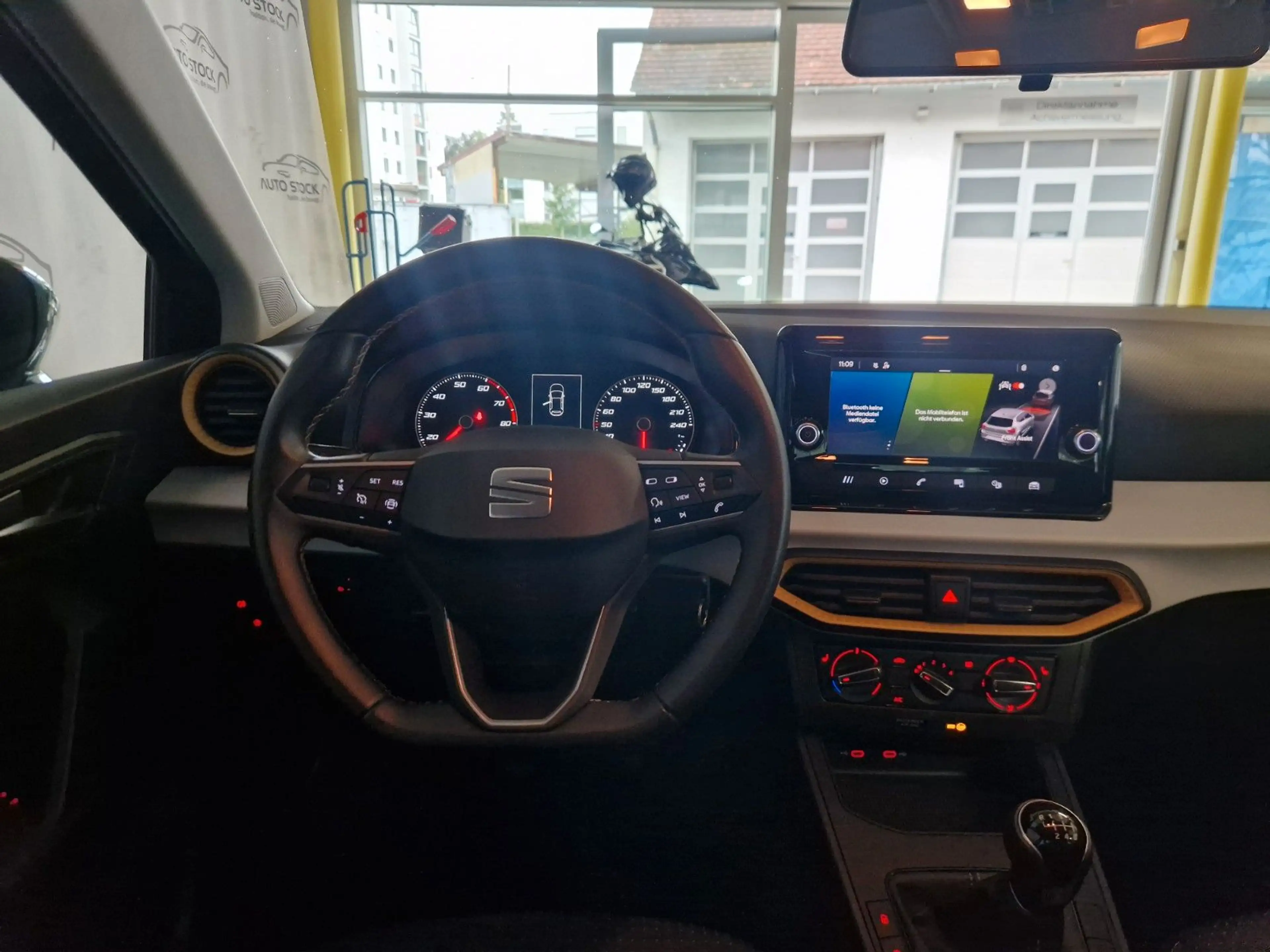 SEAT Ibiza 1.0 TGI Style Klima Sitzheizung PDC Tempom — photo 11