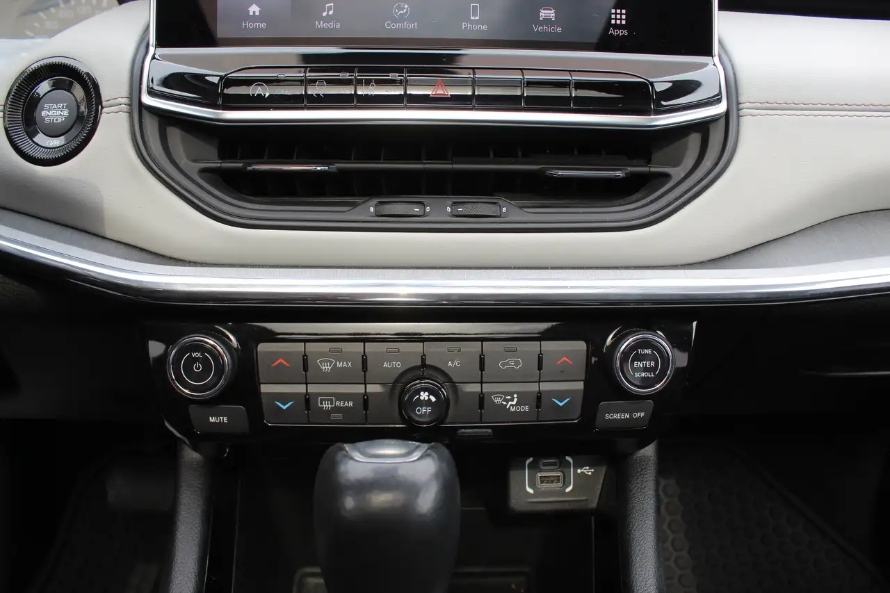 Jeep Compass снимка Jeep Compass