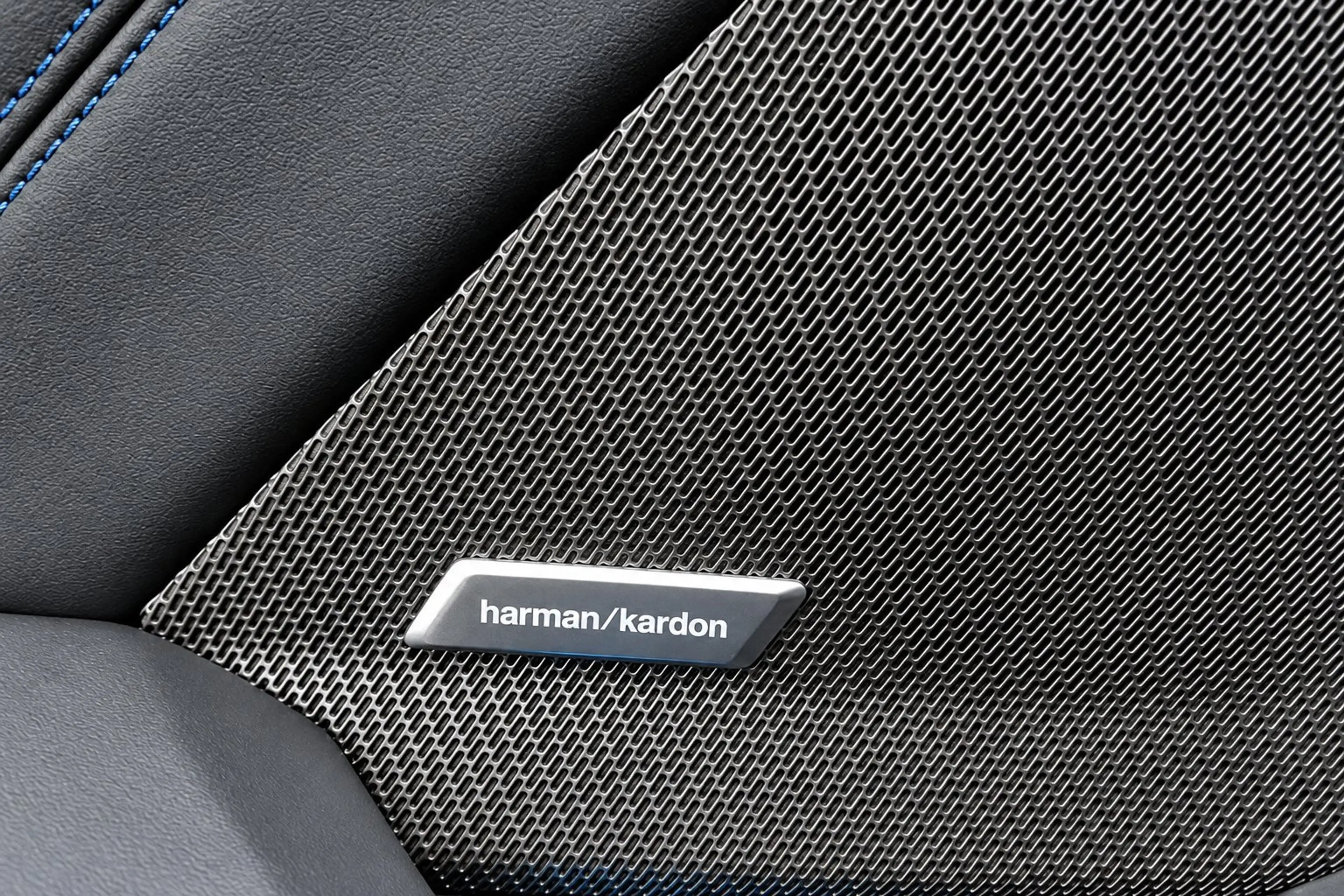BMW 120 M Sport PRO MASSAGE/HUD/360°/H&K/ACC/19"/GLOW — photo 11