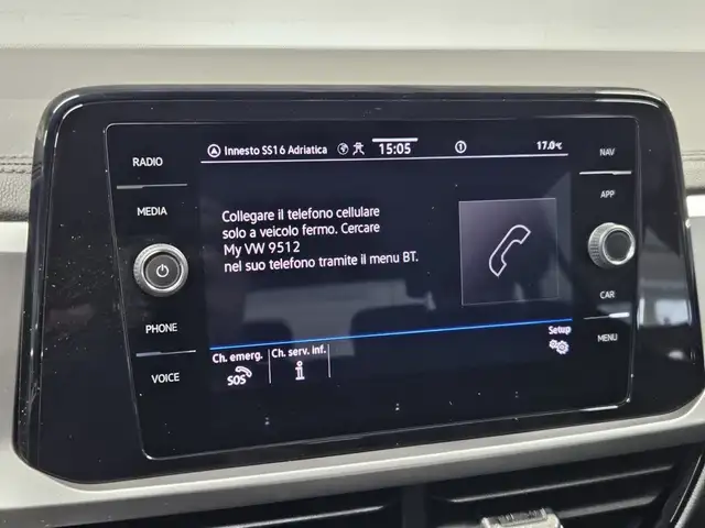 Volkswagen T-Roc view 12