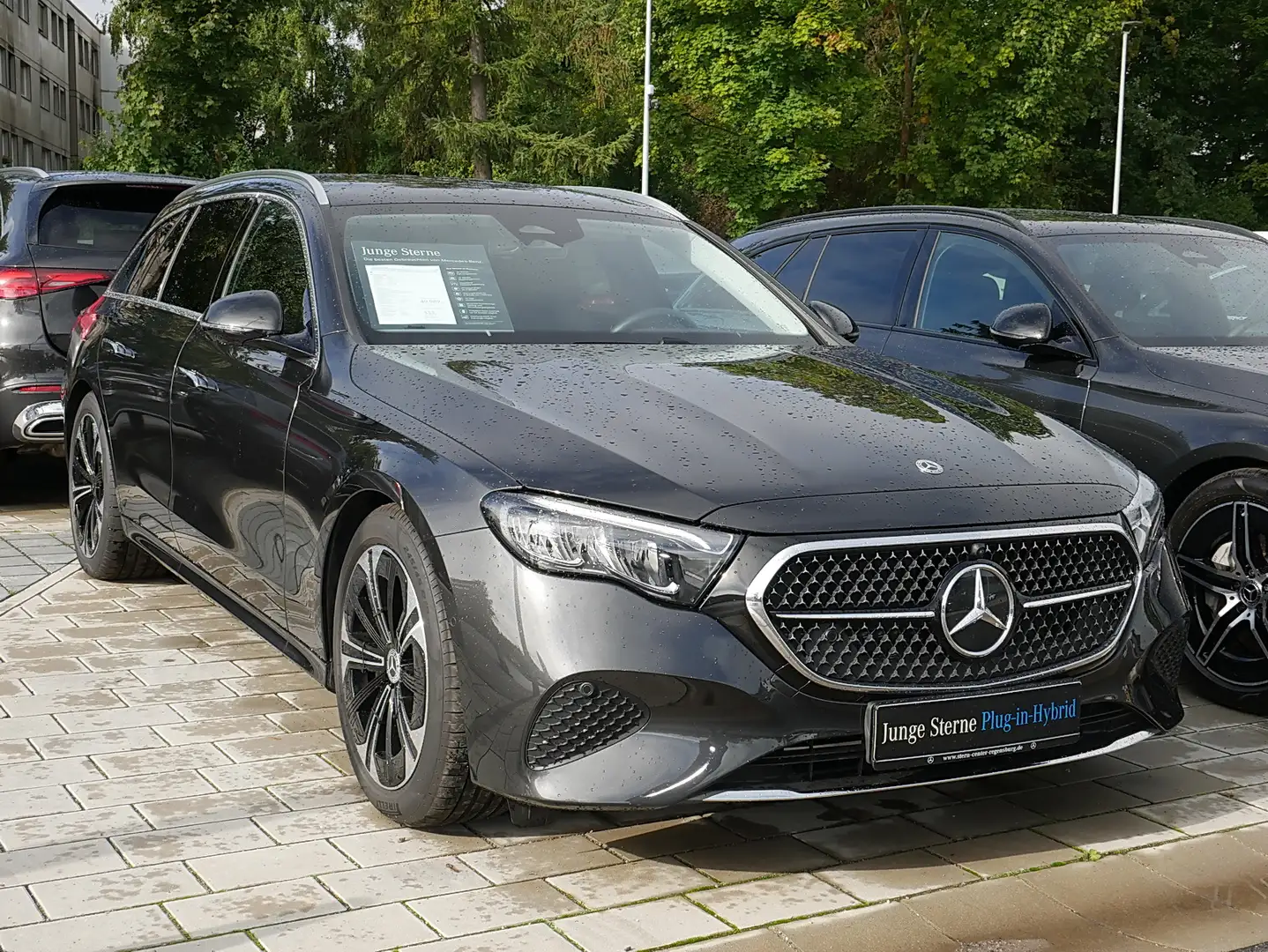Mercedes-Benz E 300 de 4M T-Modell AVANTGARDE+AHK+360+HUD+DIST Gris - 2