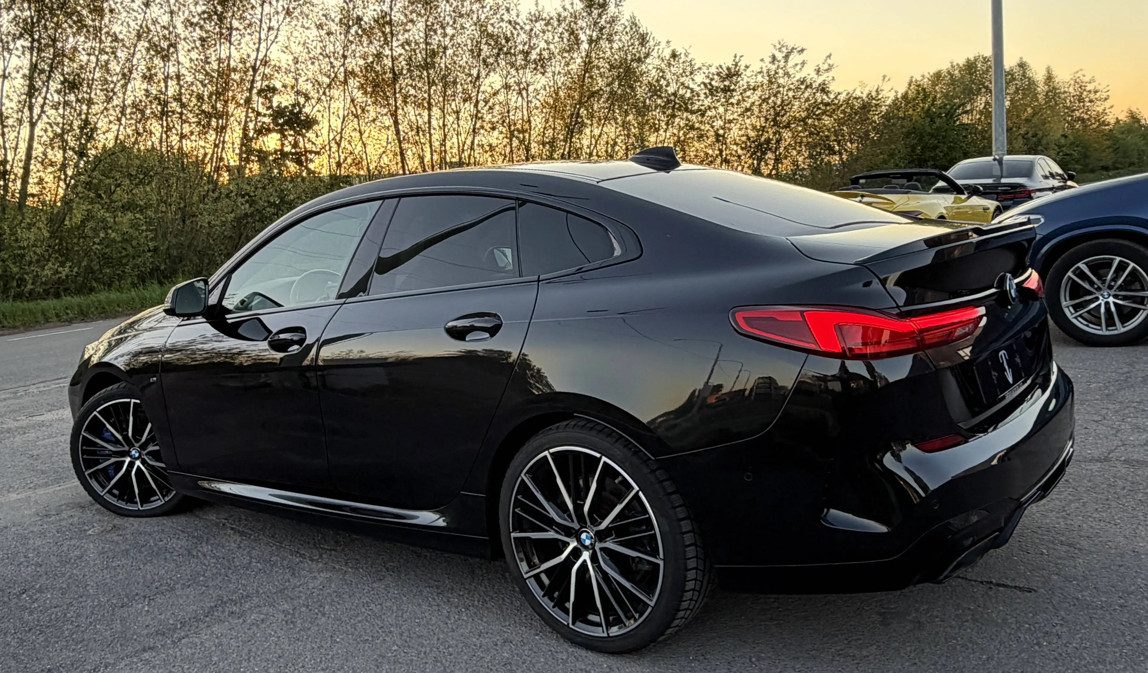 BMW 235 Gran Coupé M235iXAS NAVI/HEAD-UP/KEYLESS/CAMERA/Sièges SPORT/ACC/FULL LED — photo 7