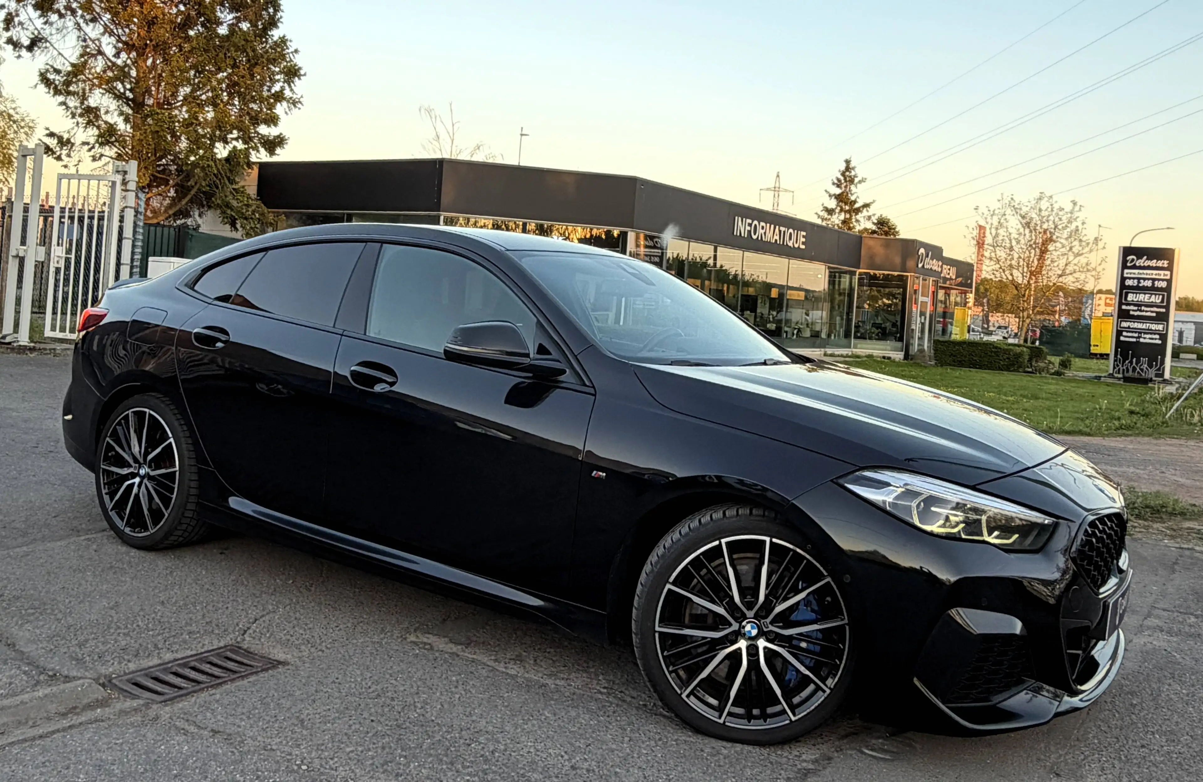 BMW 235 Gran Coupé M235iXAS NAVI/HEAD-UP/KEYLESS/CAMERA/Sièges SPORT/ACC/FULL LED — photo 6