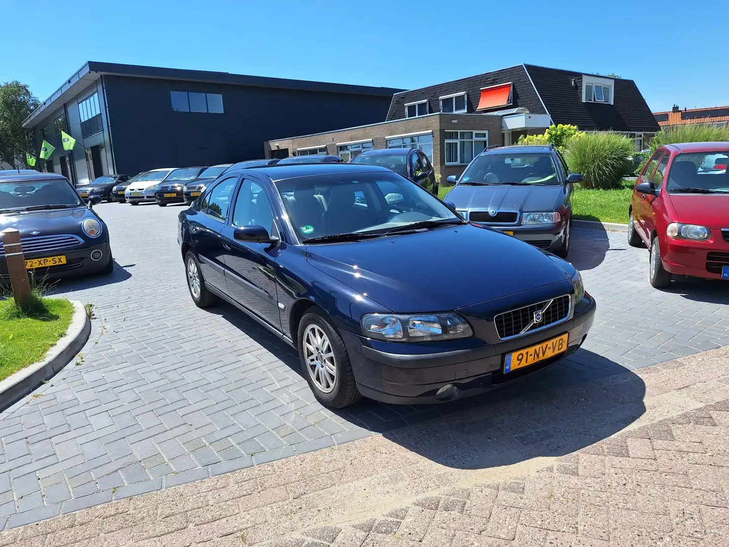 Volvo S60 2.4 / AUTOMAAT / Keurige auto / APK maart 2026 Blauw - 2