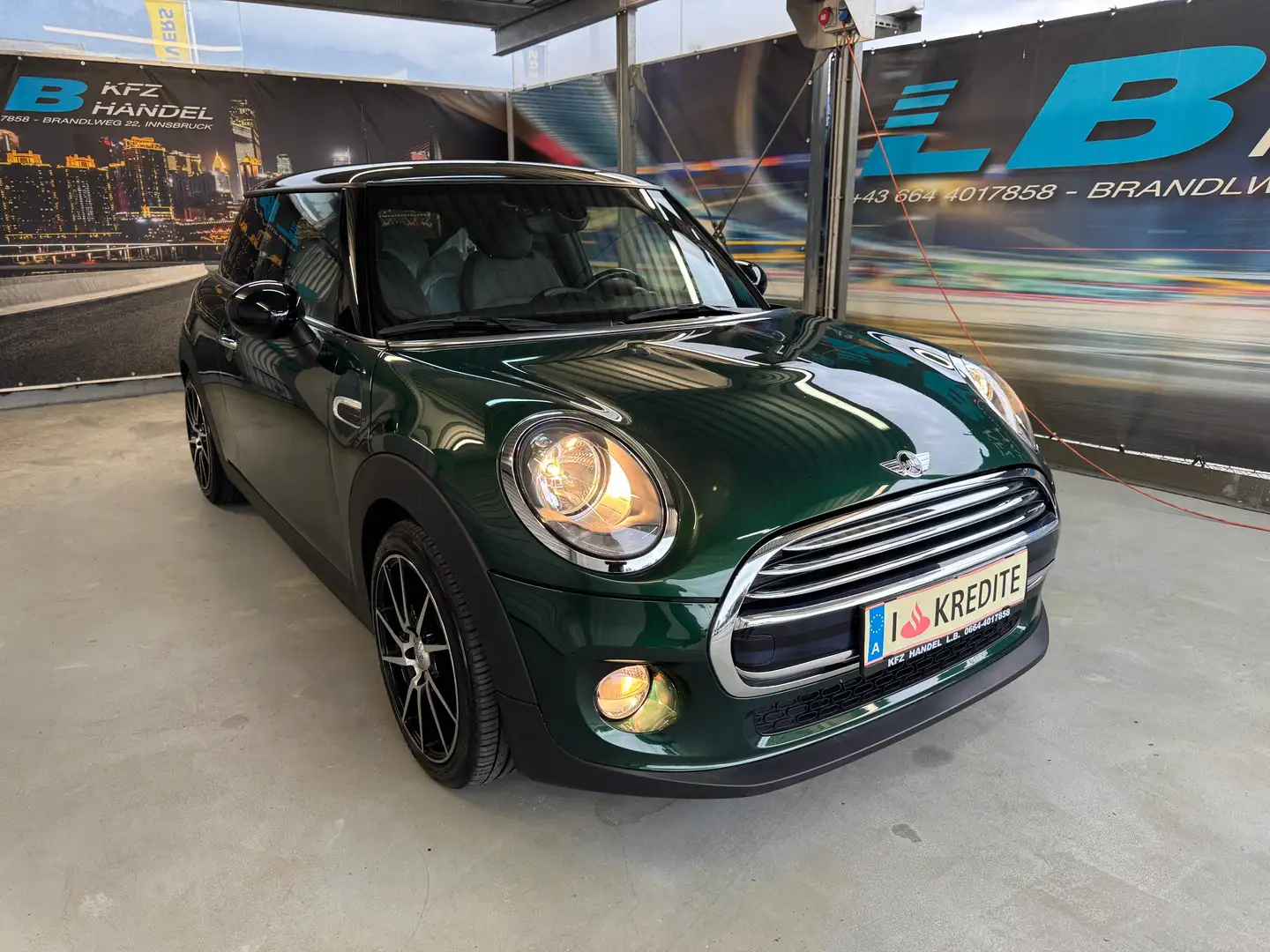 MINI Cooper D Hatch Grün - 1