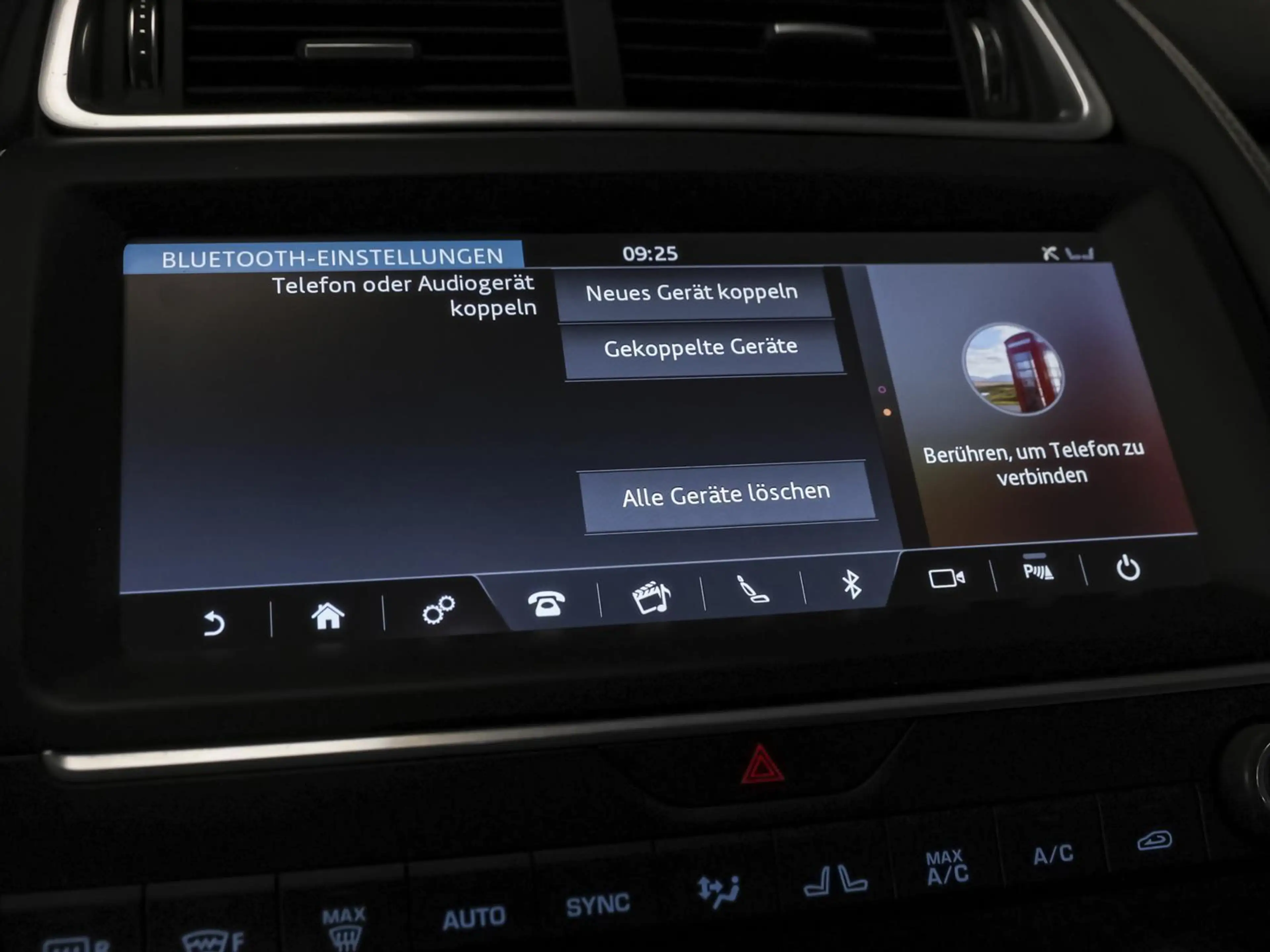 Jaguar E-Pace D150 AWD LED CARPLAY KAMERA ALLWETTERREIFEN — photo 6