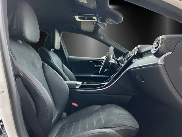 Mercedes-Benz C Class view 7