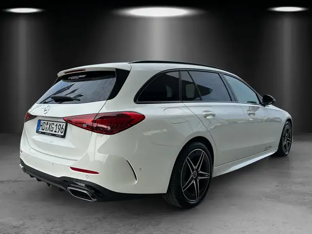 Mercedes-Benz C Class view 5