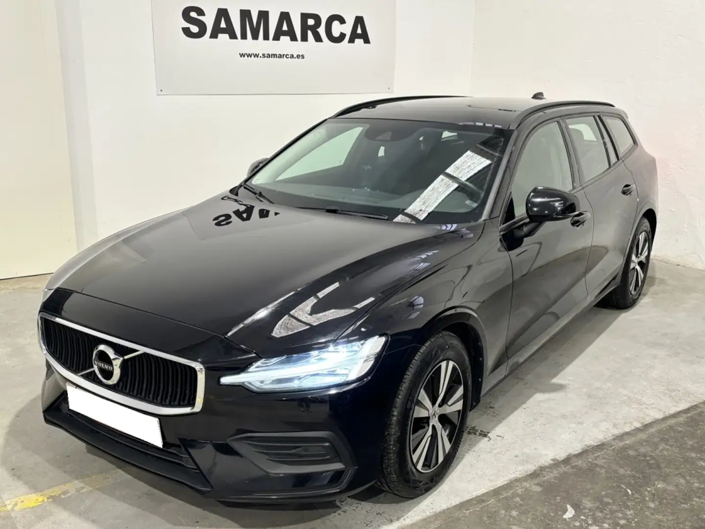 Volvo V60 D4 Aut. Zwart - 1