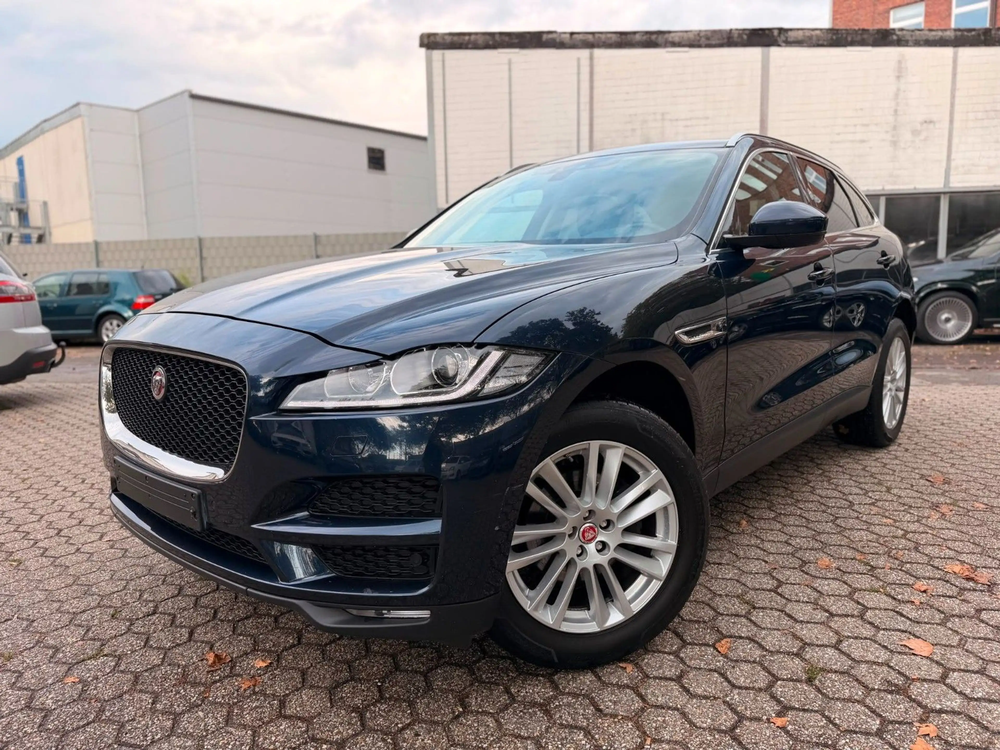 Jaguar F-Pace F-PACE 20d Prestige AWD 1.Hand Kette neu !