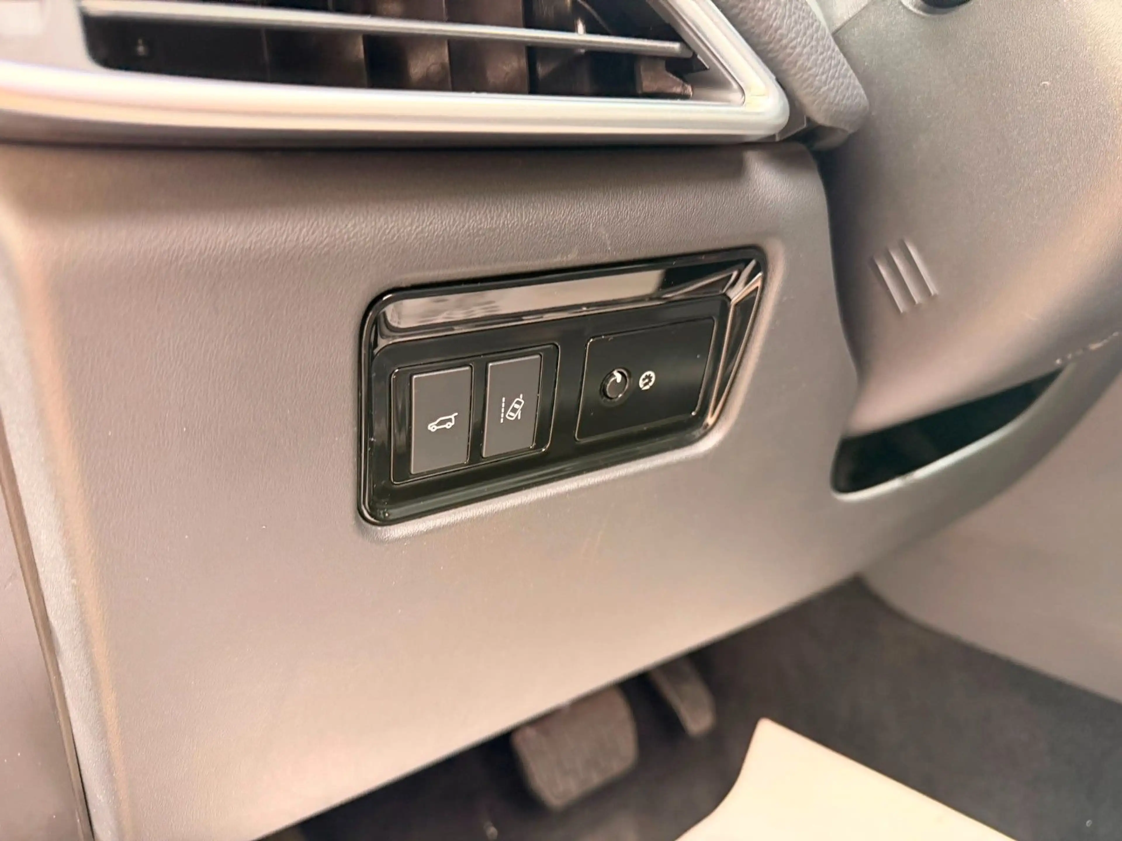 Jaguar F-Pace F-PACE 20d Prestige AWD  1.Hand Kette neu ! — photo 12