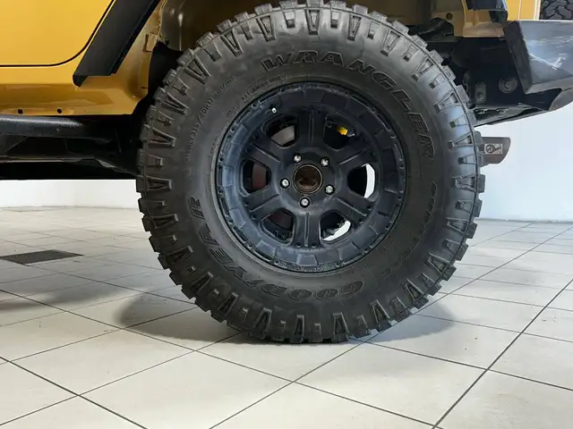Jeep Wrangler view 6