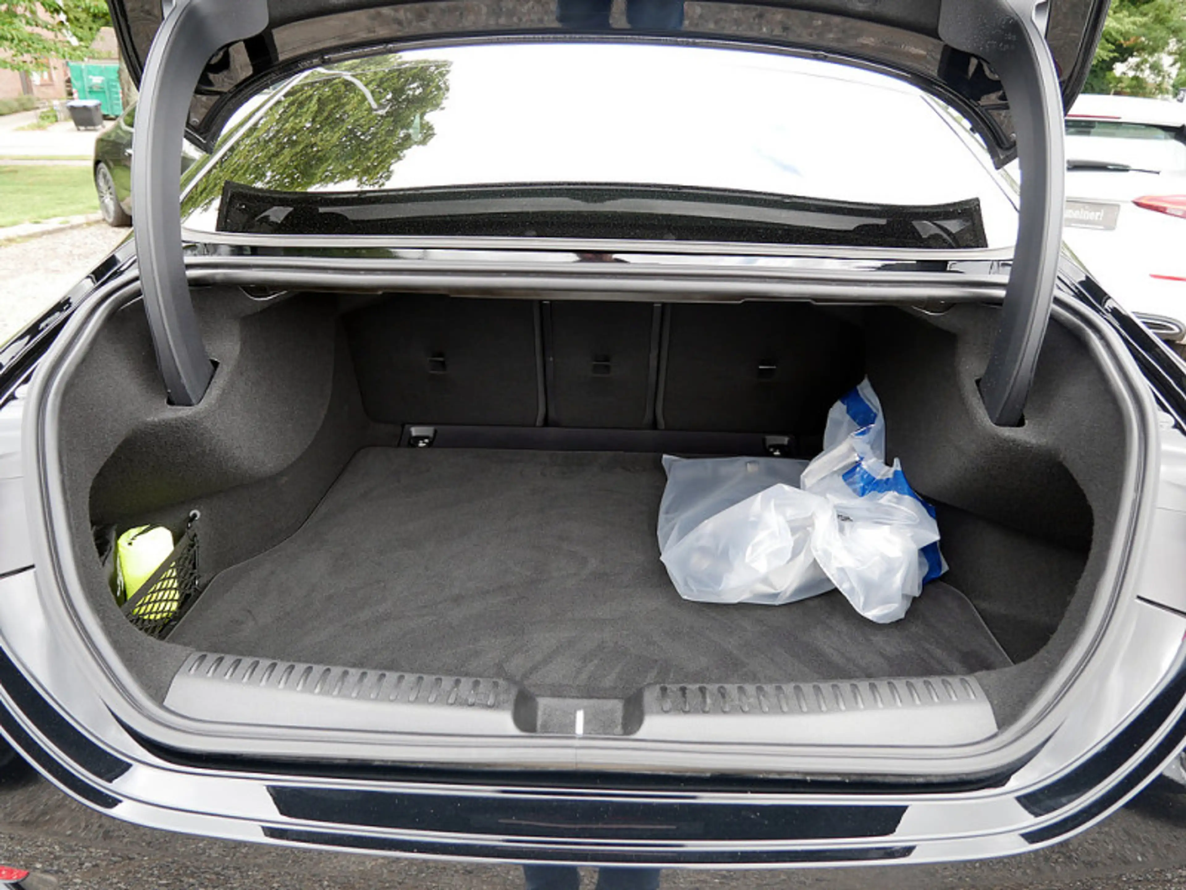 Mercedes-Benz CLA 250 + EQ , AMG NIGHT PREMIUM MEMO DISTR PANO — photo 13