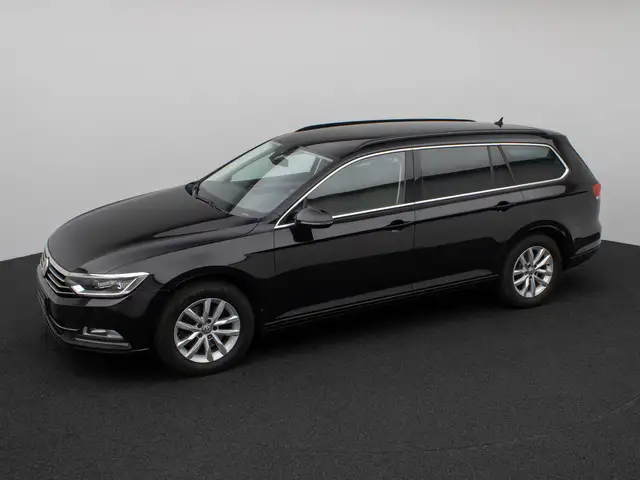 Volkswagen Passat view 12