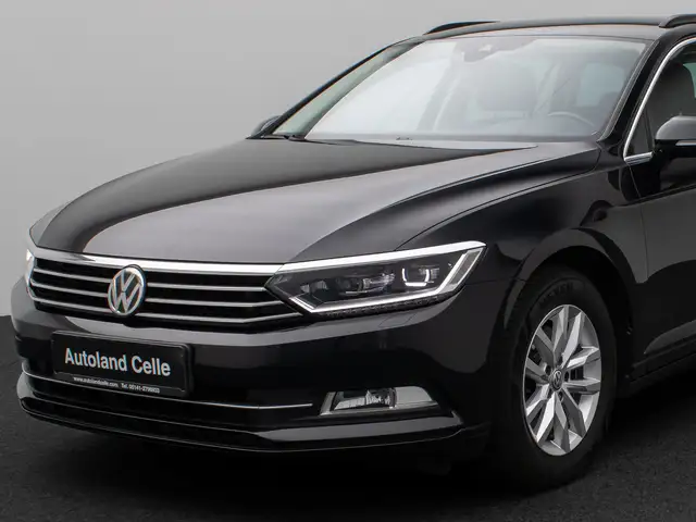 Volkswagen Passat view 16