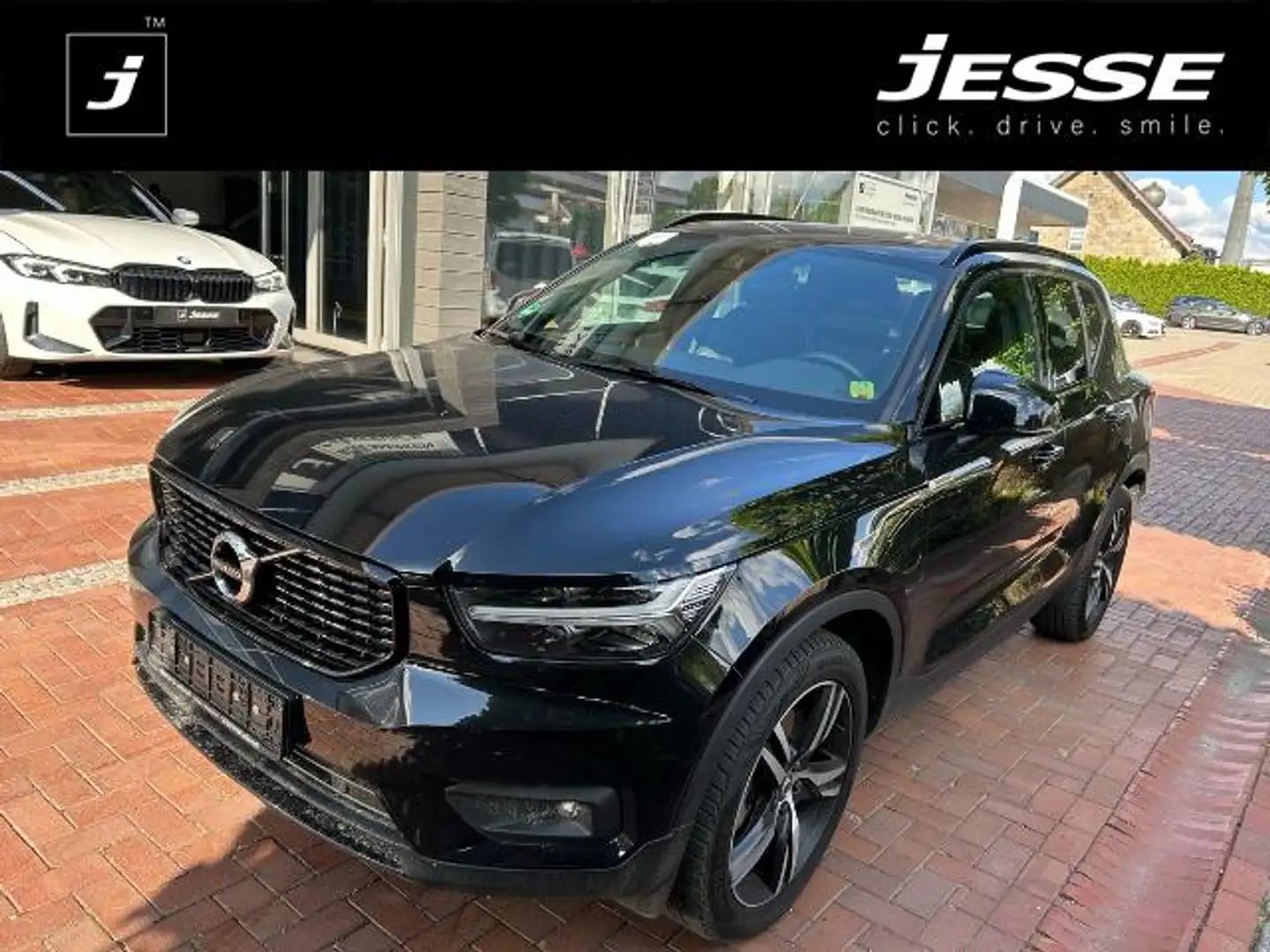 Volvo XC40 T5 Recharge DKG R Design LED Pano H&K - 1