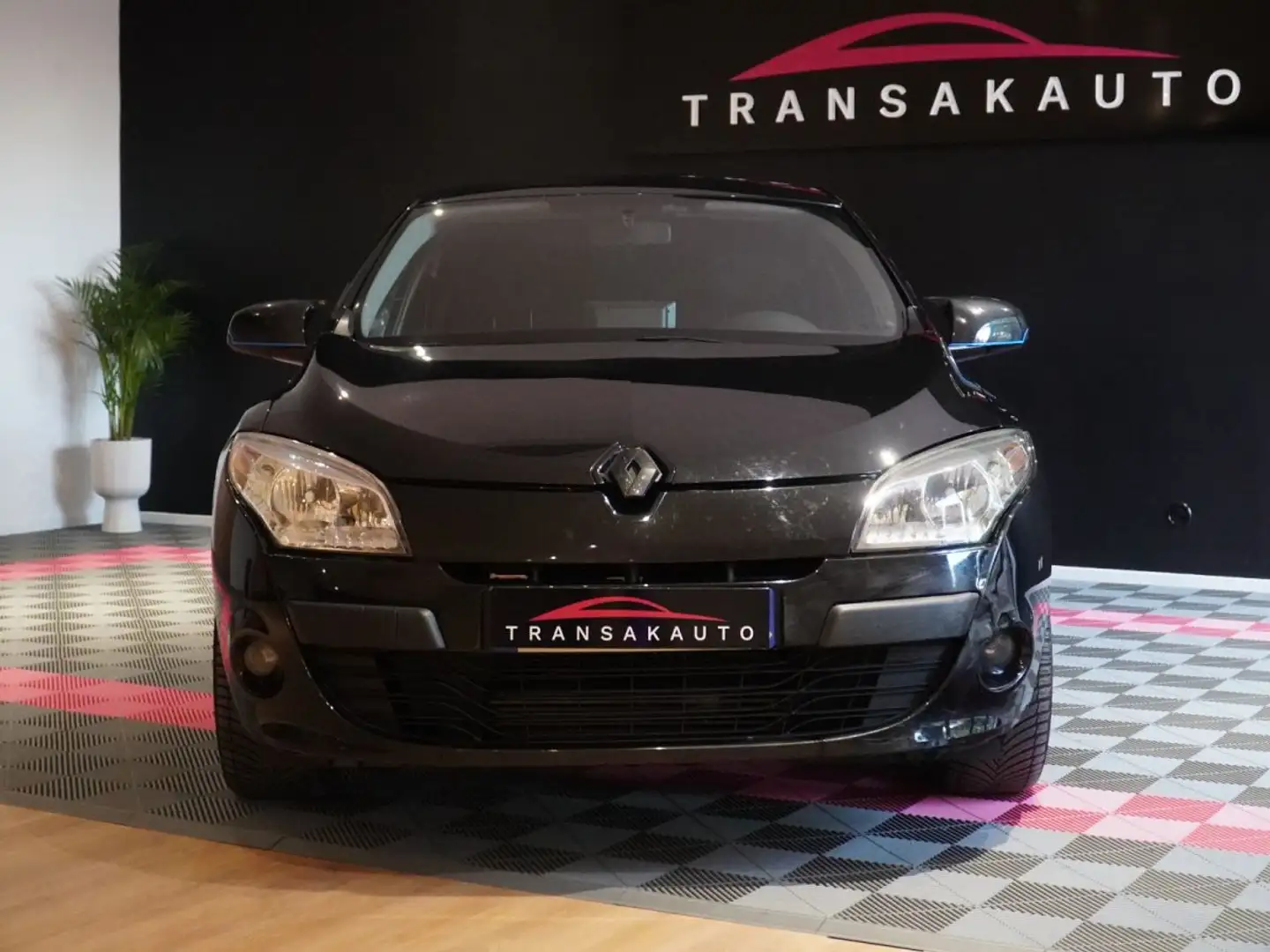 Renault Megane III BERLINE dCi 90 / ENTRETIEN Noir - 2