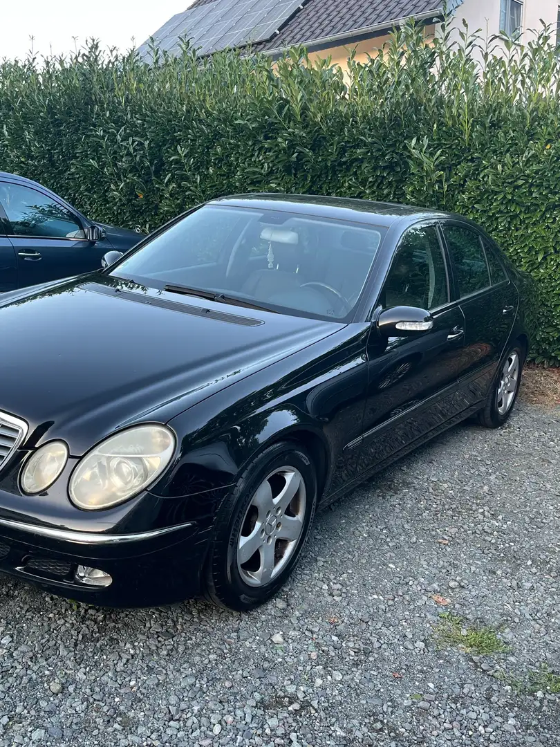 Mercedes-Benz C 200 E Klass W211 Schwarz - 2