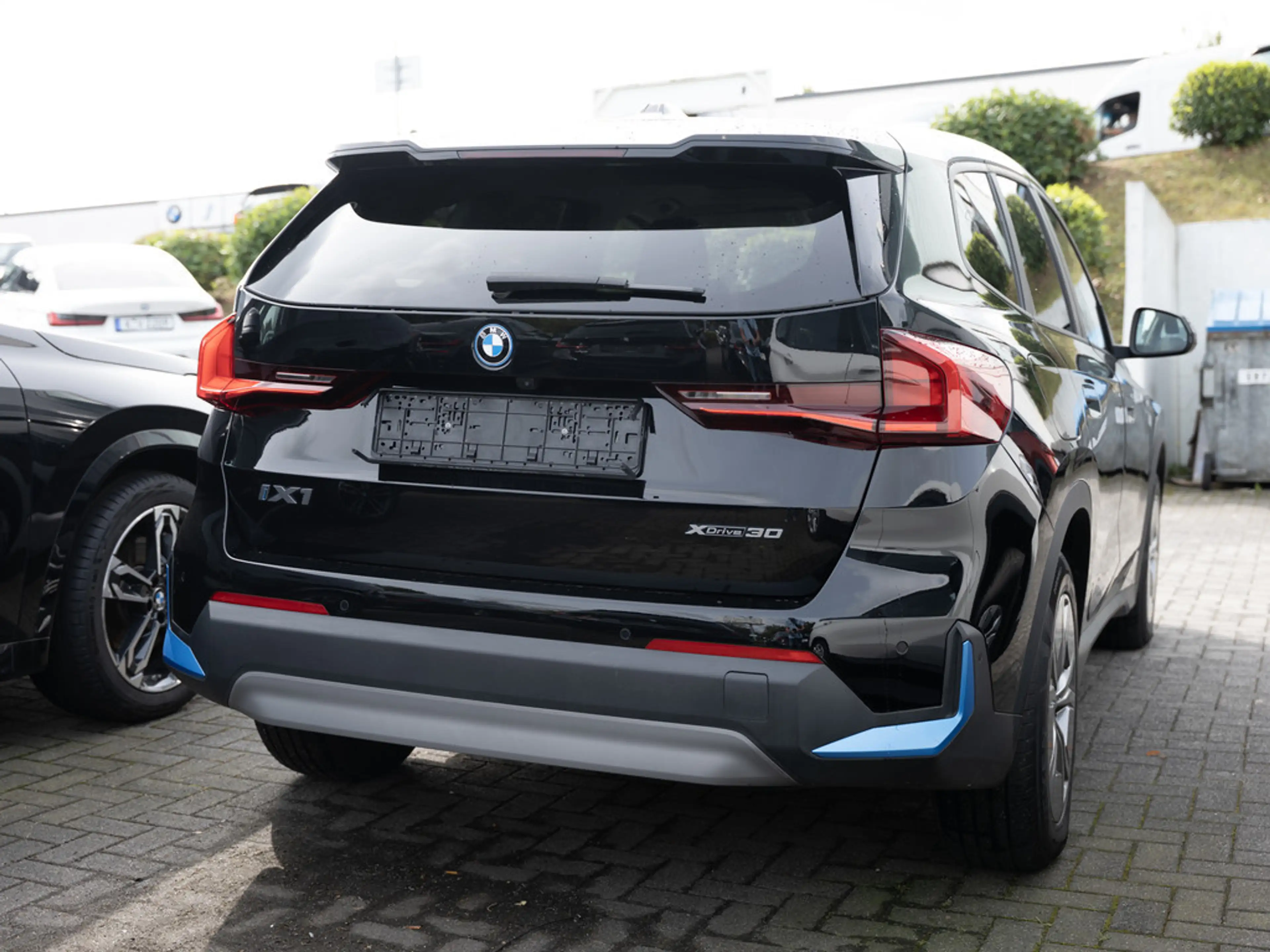 BMW X1 xDrive30 PANO LED NAVI KAMERA SHZ PDC KLIMA — photo 6