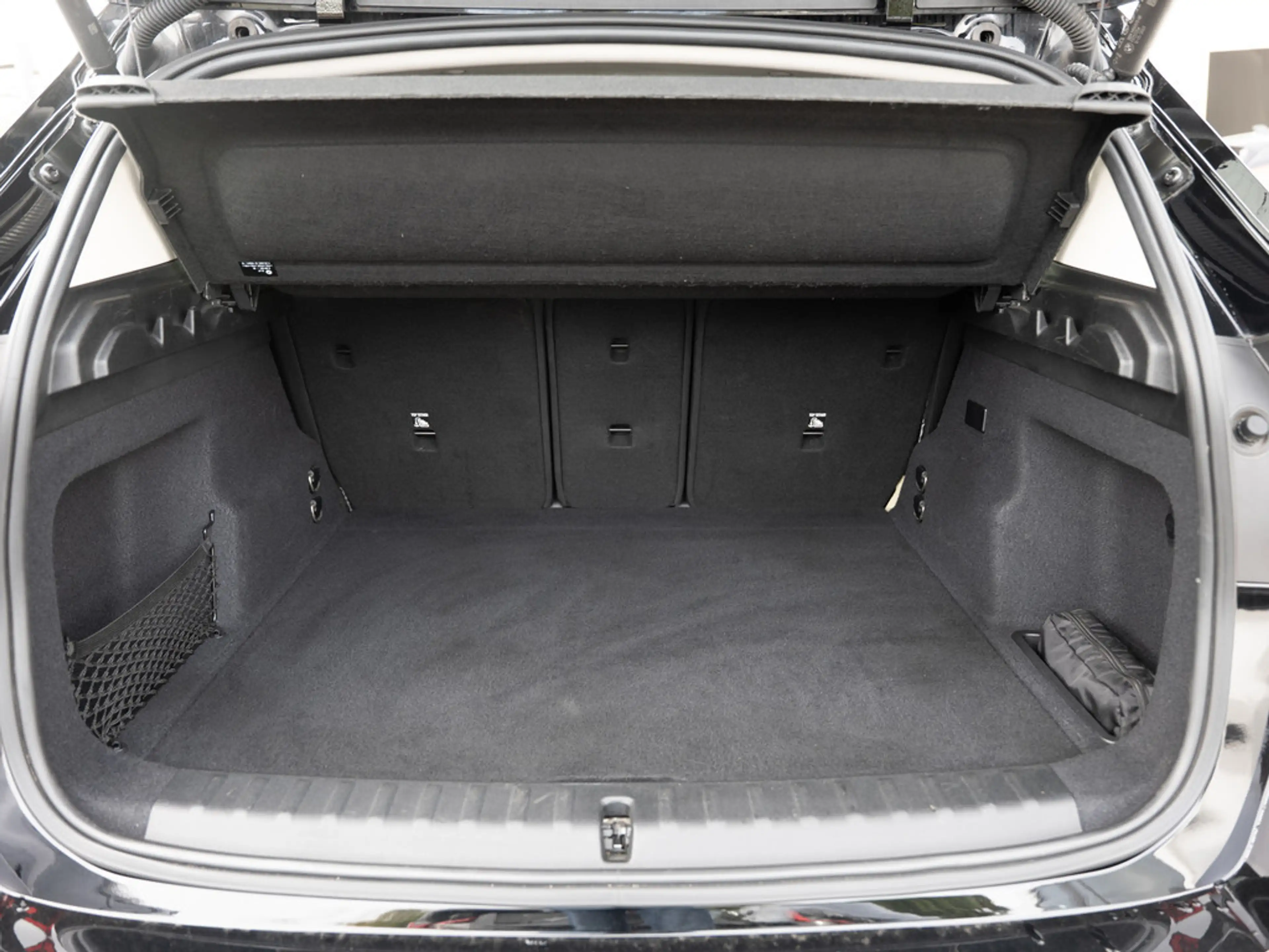 BMW X1 xDrive30 PANO LED NAVI KAMERA SHZ PDC KLIMA — photo 11