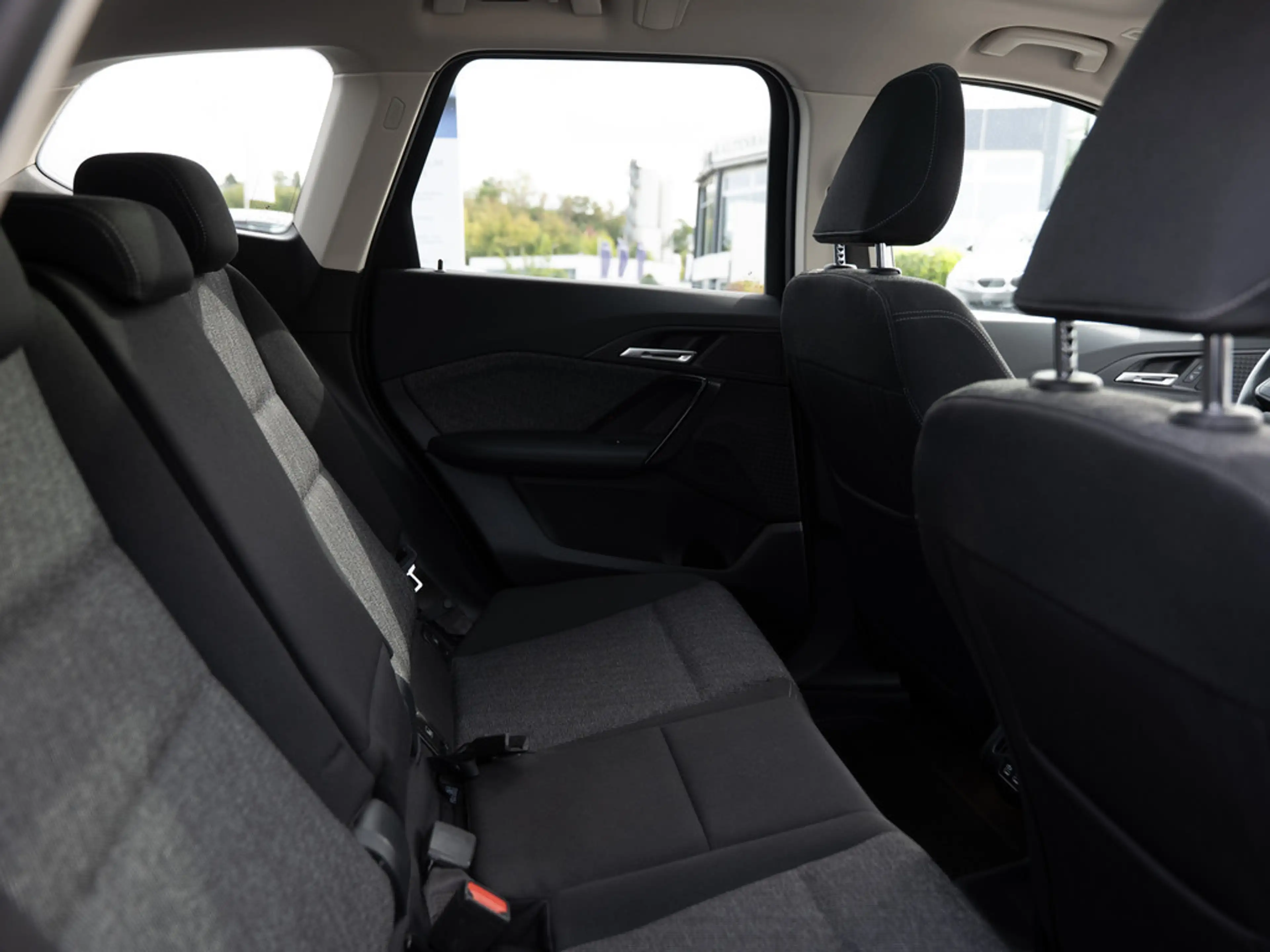 BMW X1 xDrive30 PANO LED NAVI KAMERA SHZ PDC KLIMA — photo 9