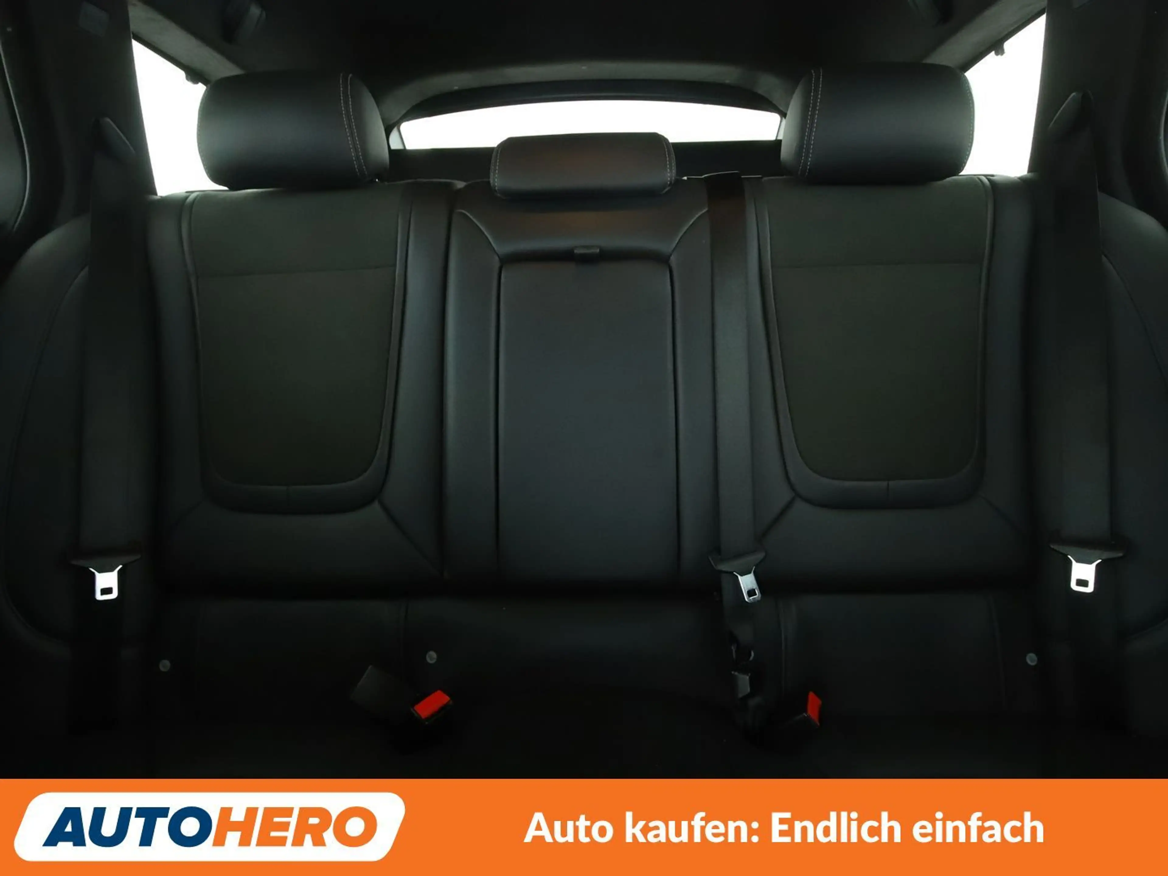 Jaguar XF 2.2 D Aut*NAVI*XENON*TEMPO*CAM*PDC*SHZ* — photo 15