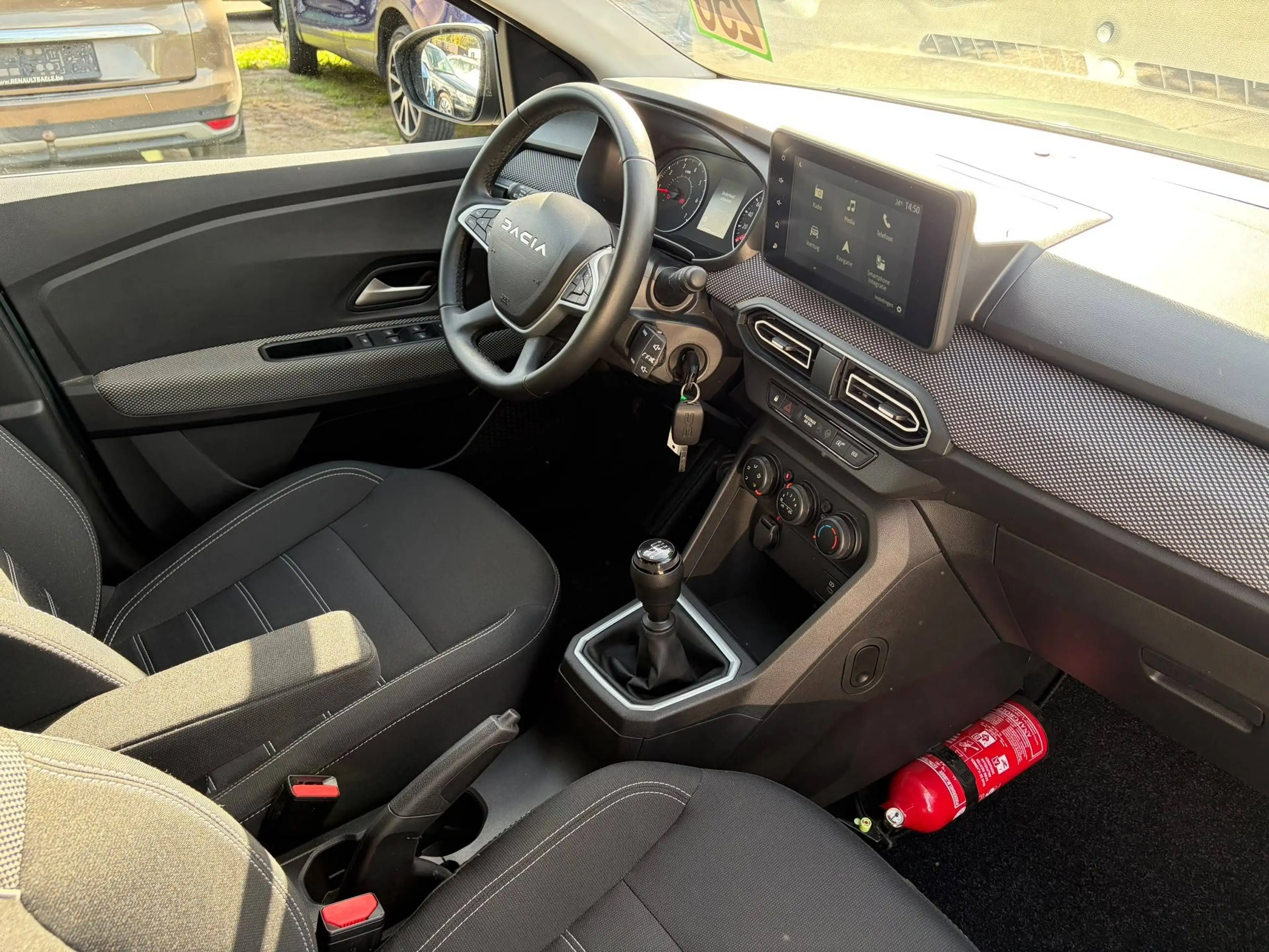 Dacia Jogger Jogger 1.0 TCe Expression 5pl. + Navi + Trekhaak + City Pack — photo 12